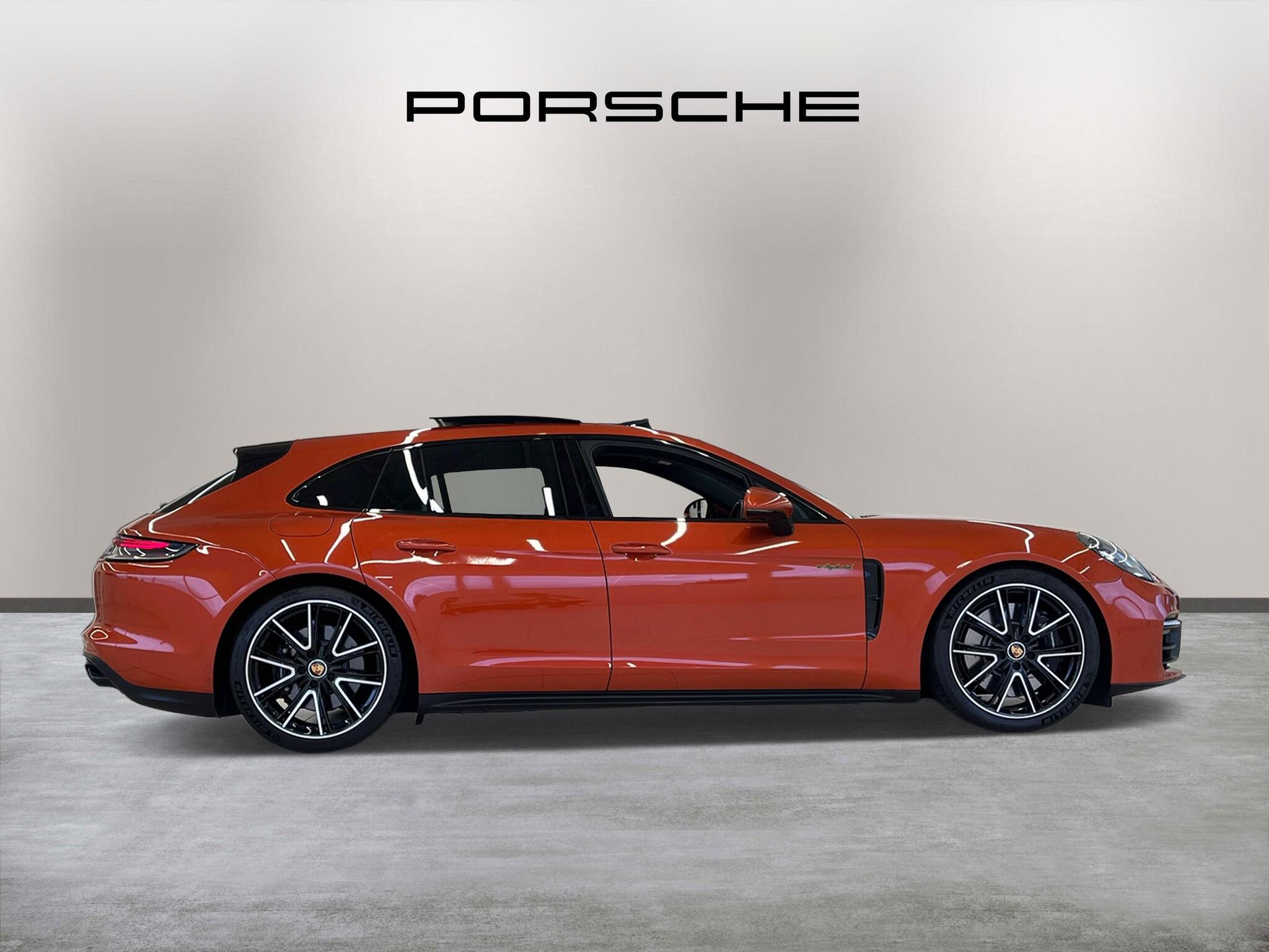 Porsche Panamera view 8