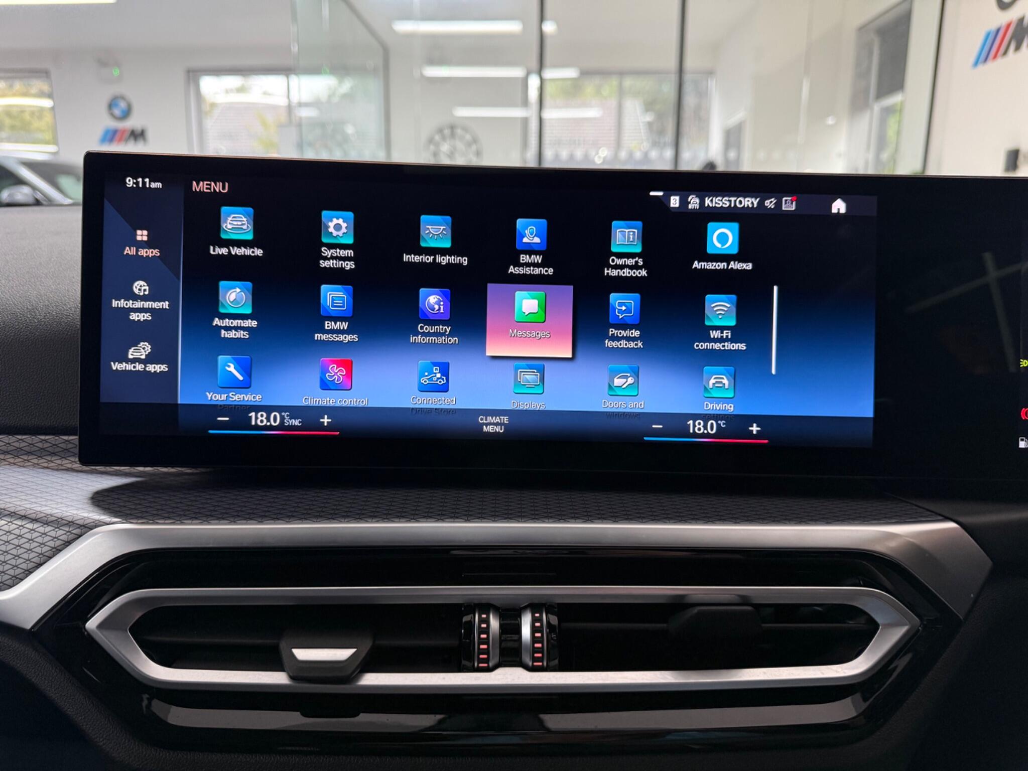 BMW 3 Series view 11