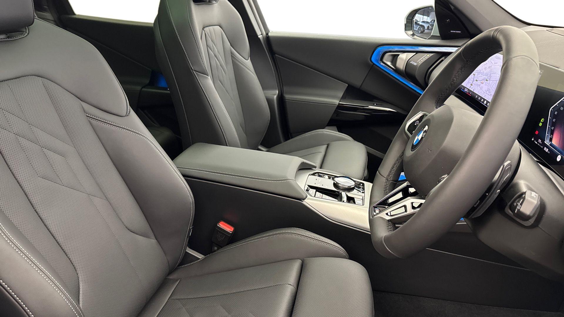 BMW X3 view 11