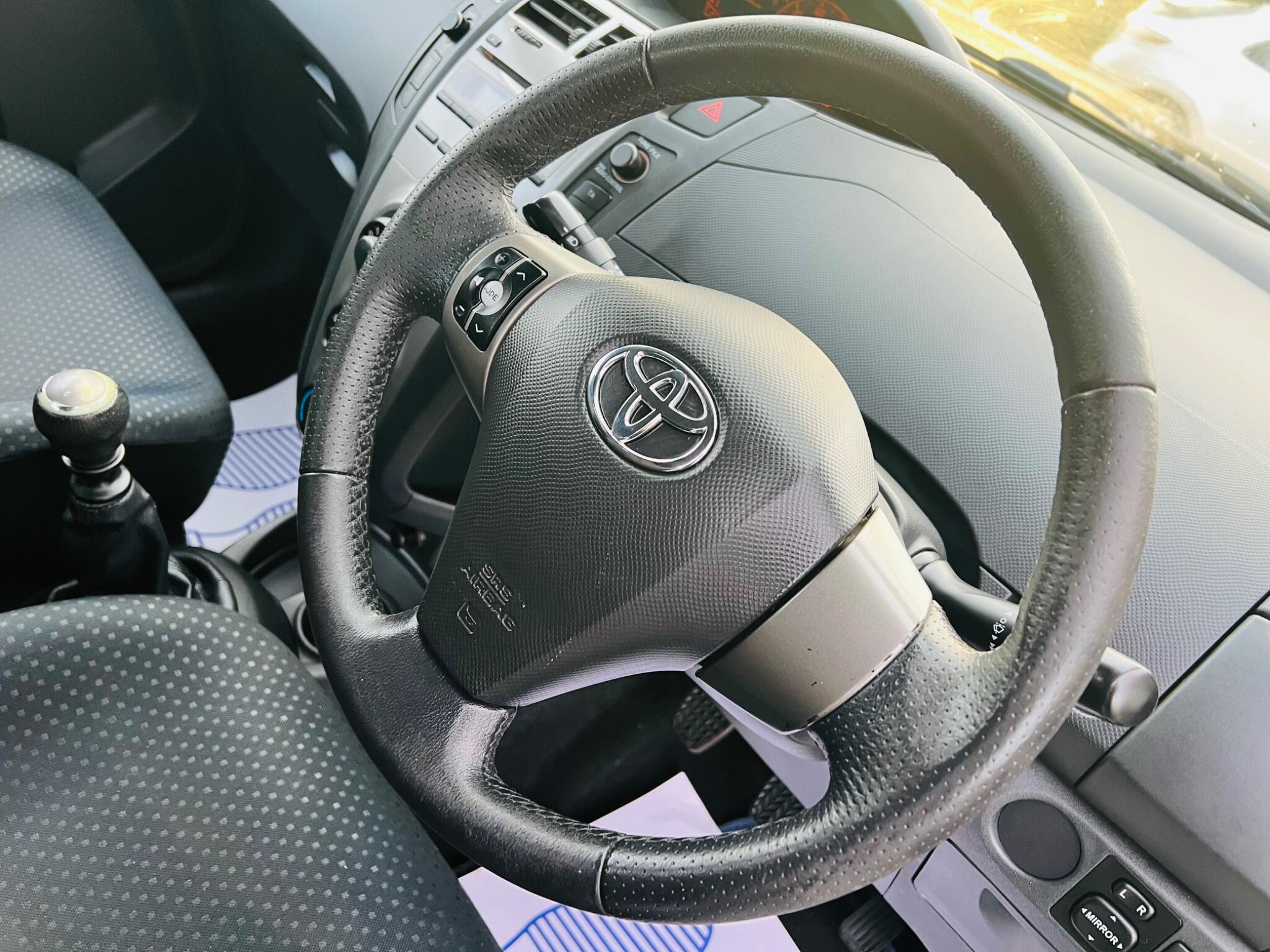 2010 Toyota Yaris 1.33 Dual VVT-i TR Euro 4 (s/s) 3dr • 91,593 miles image 21