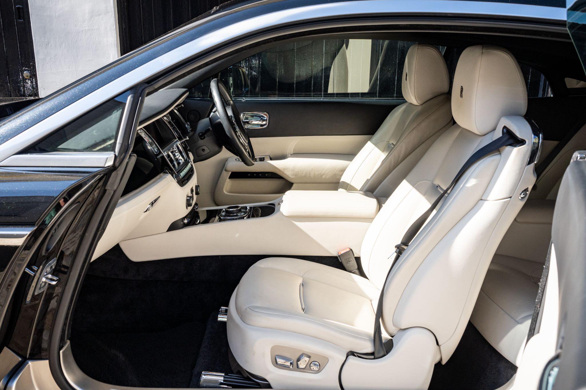Rolls-Royce Wraith view 41