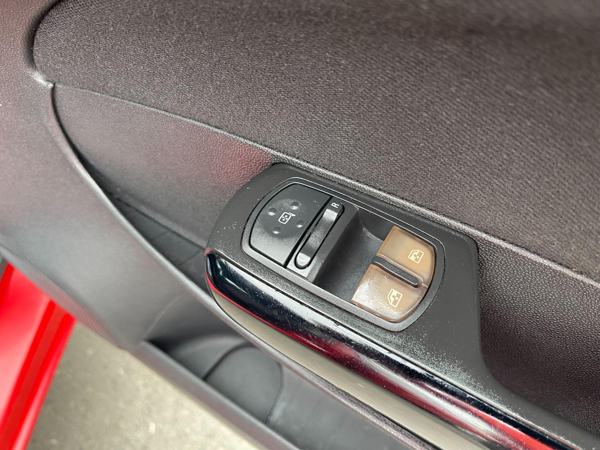 Vauxhall Corsa view 25