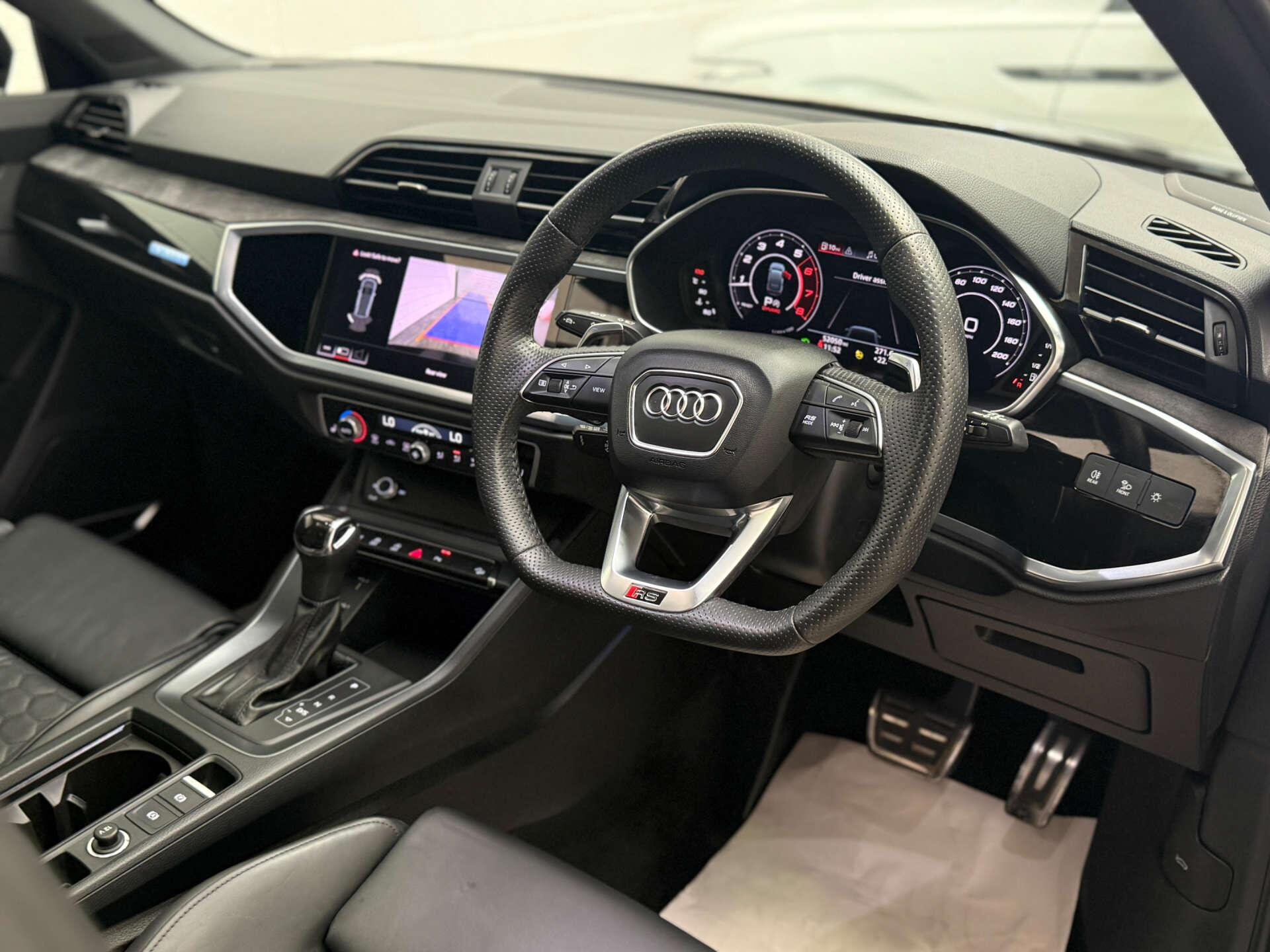 Audi RS Q3 view 15