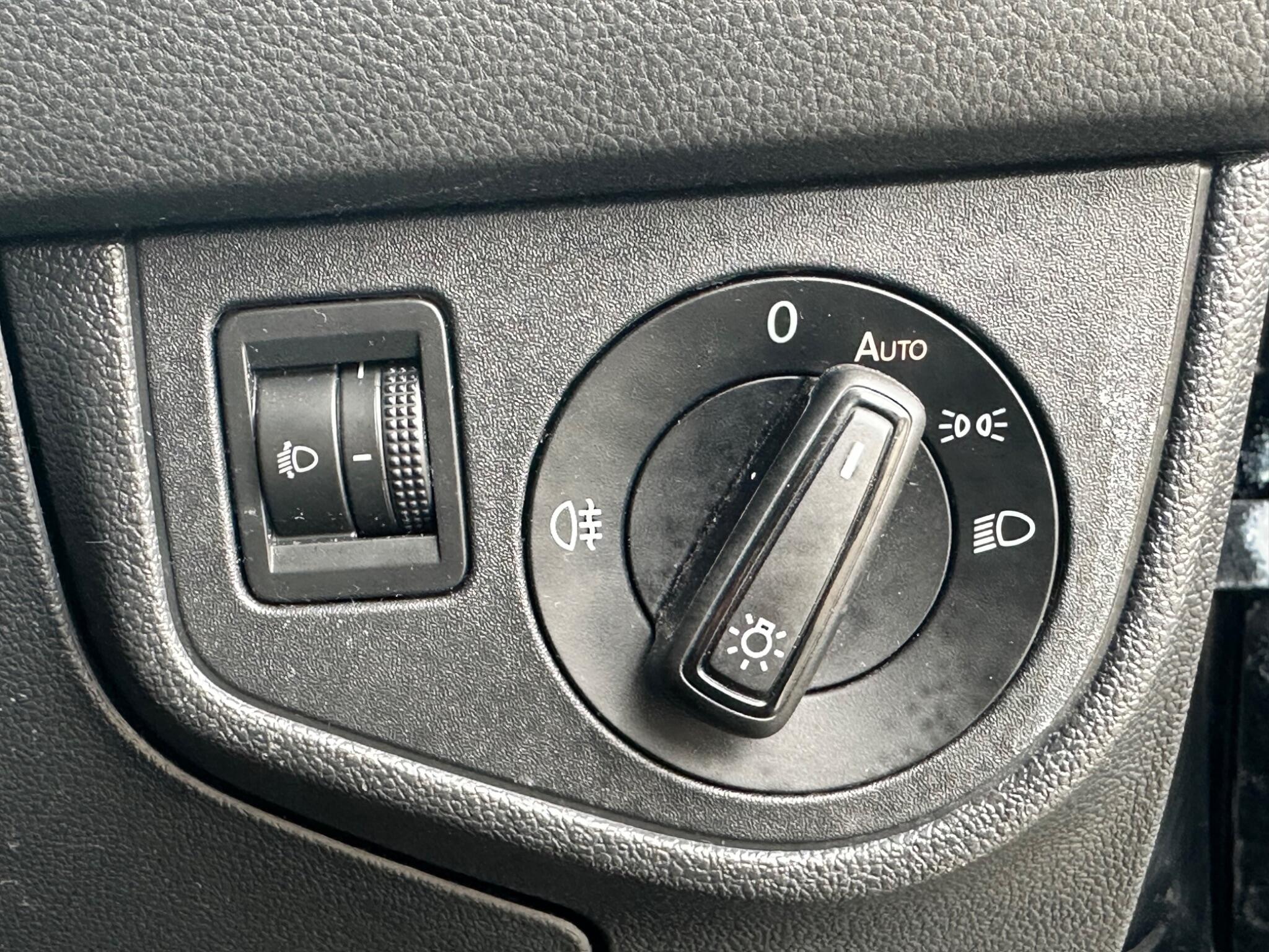 Volkswagen Polo view 20