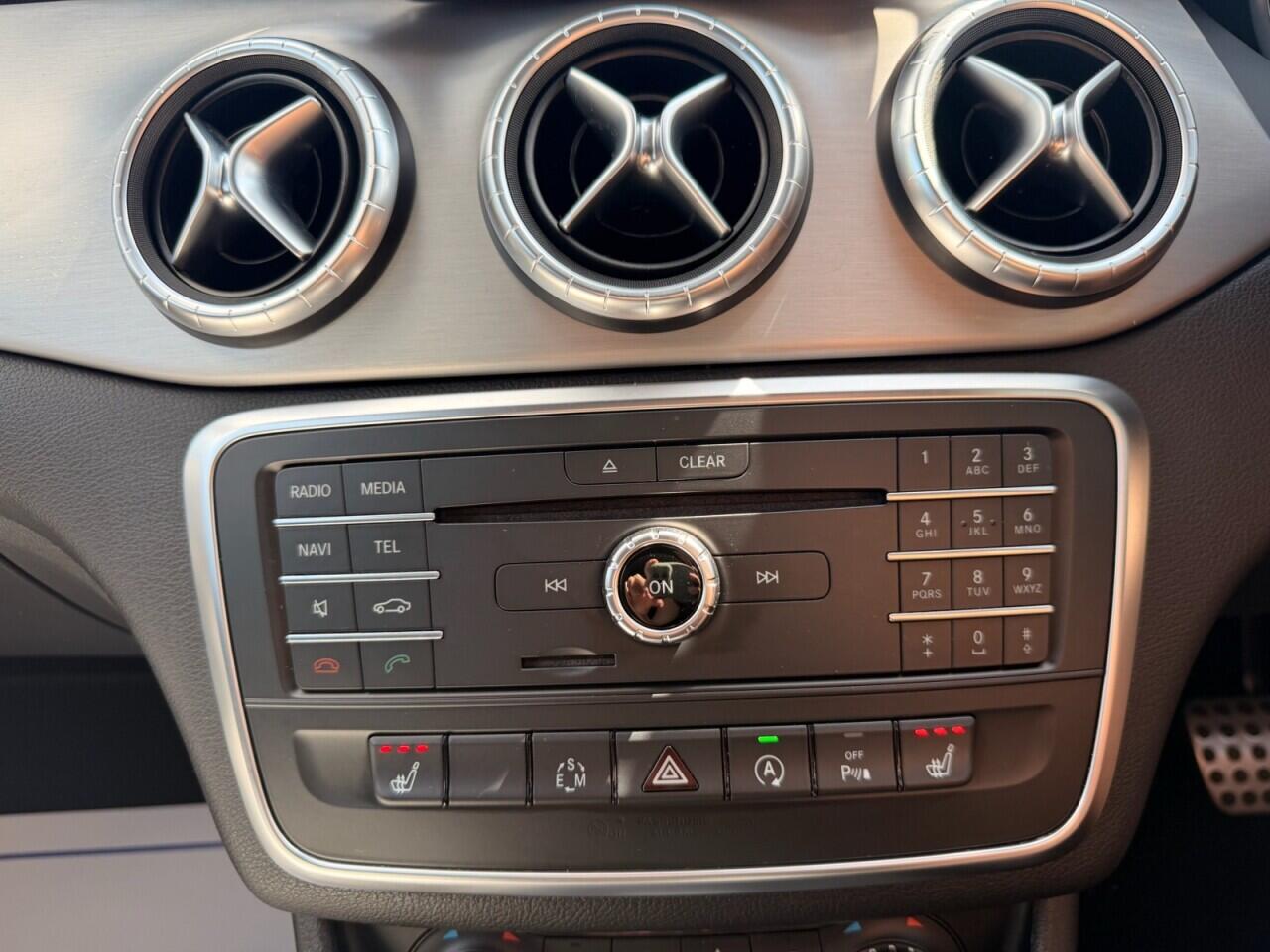 Mercedes-Benz Cla view 15