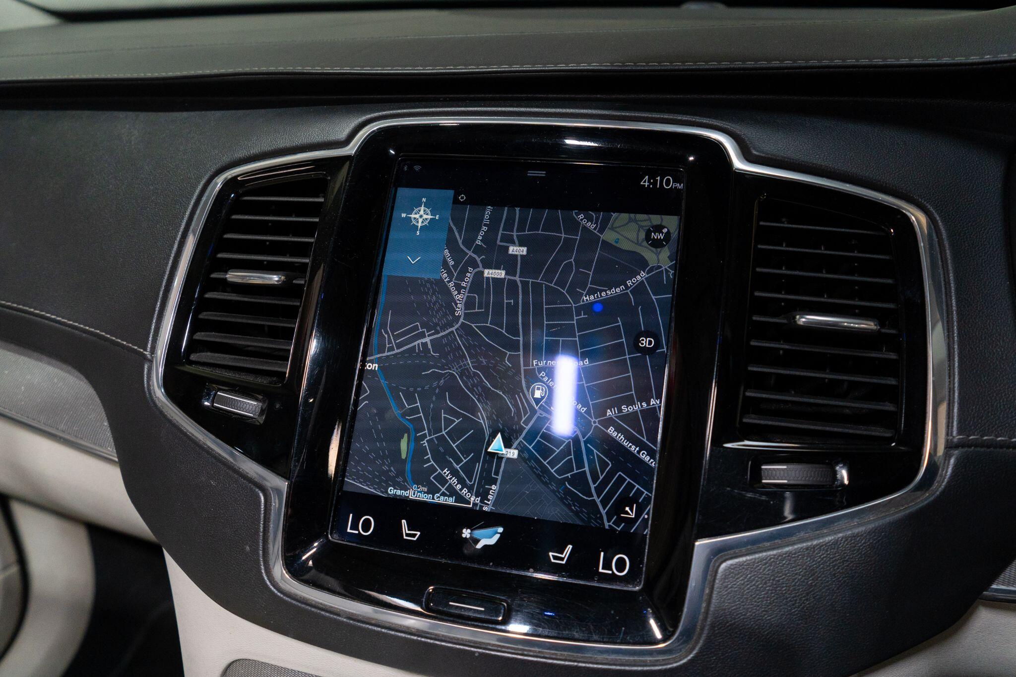 Volvo XC90 view 27