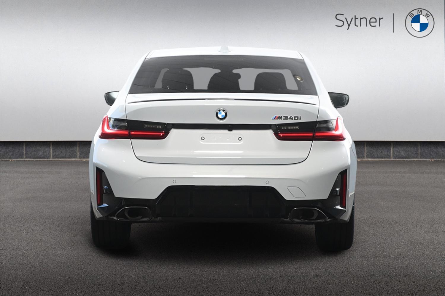 BMW 3 Series view 15