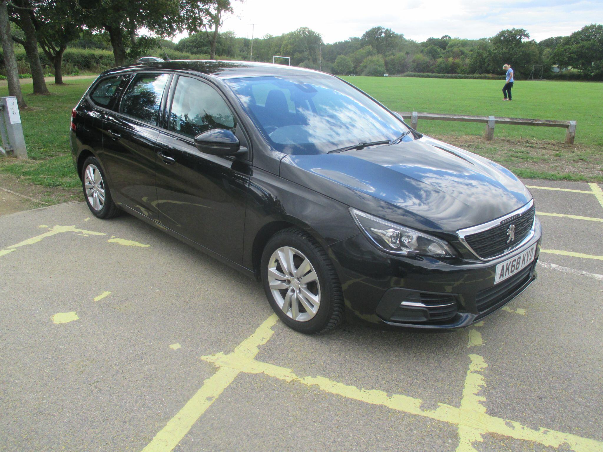 Peugeot 308 SW view 6