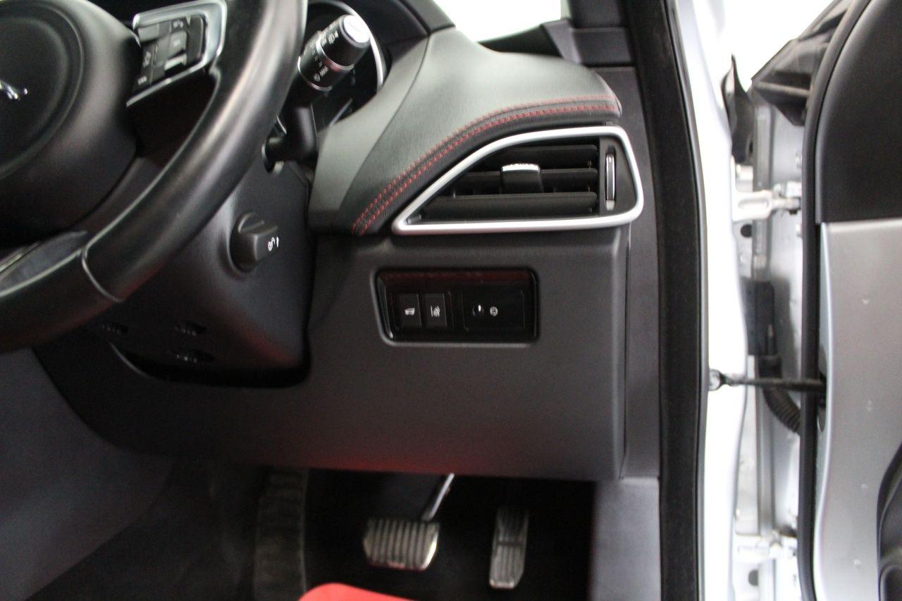 Jaguar F-Pace view 53