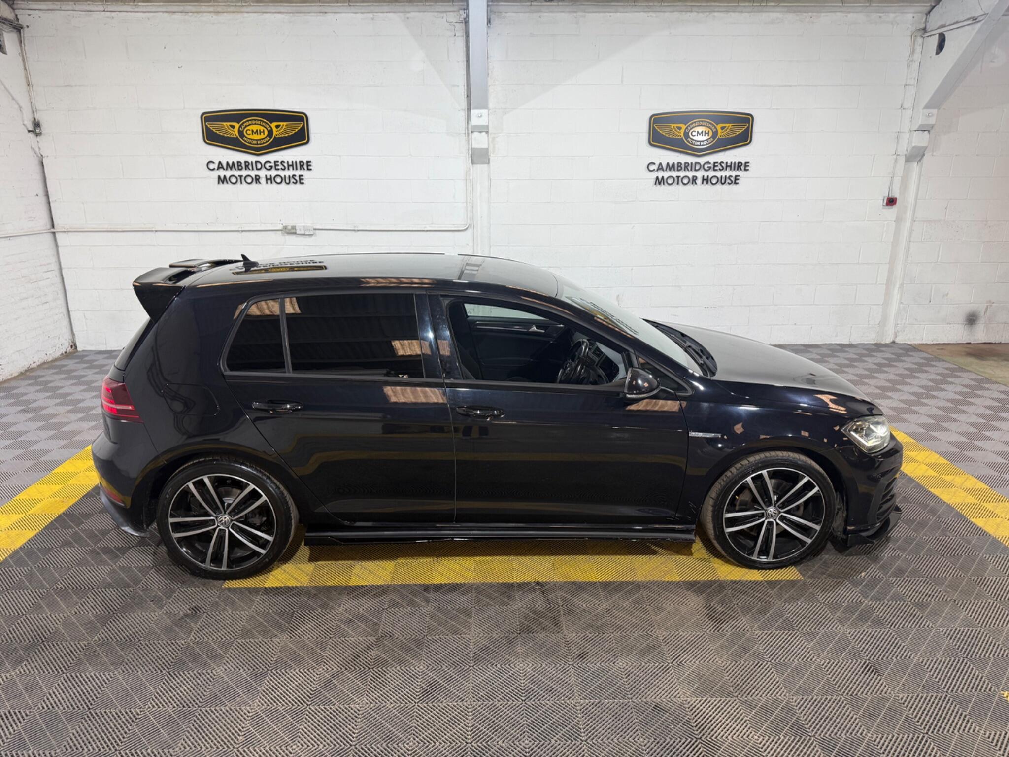 Volkswagen Golf view 13