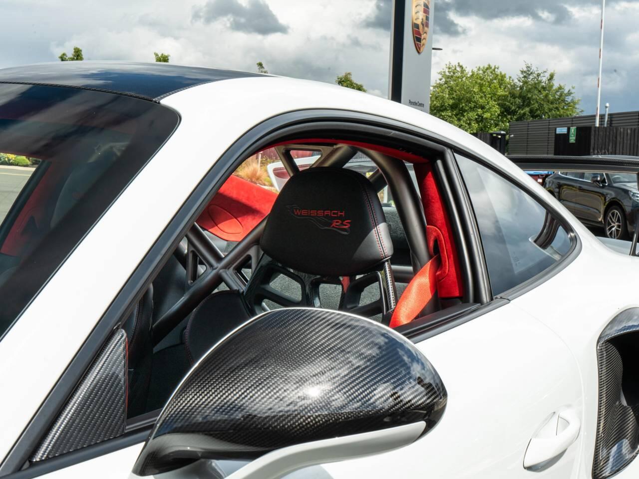 Porsche 911 view 52