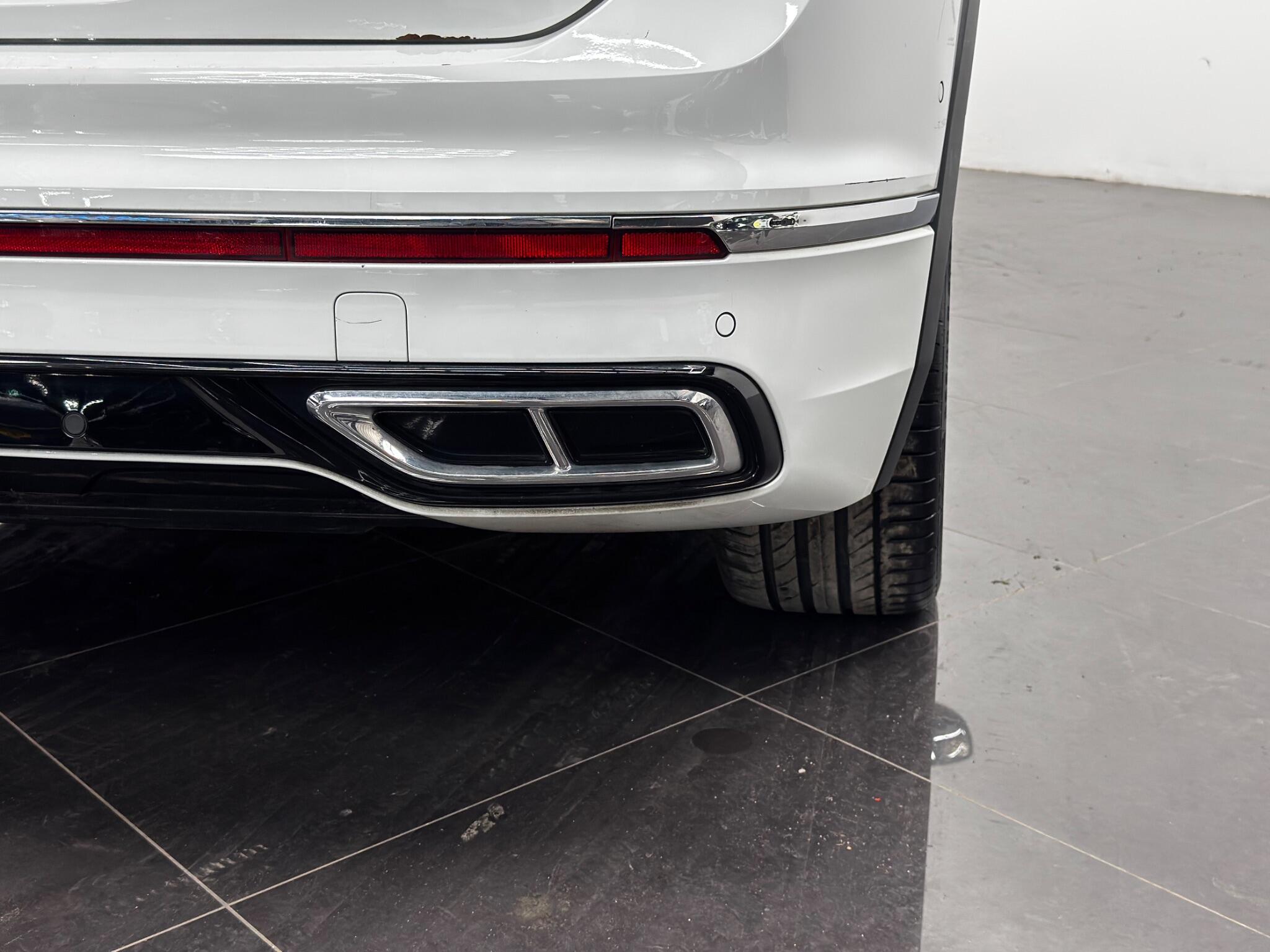 Volkswagen Tiguan view 32