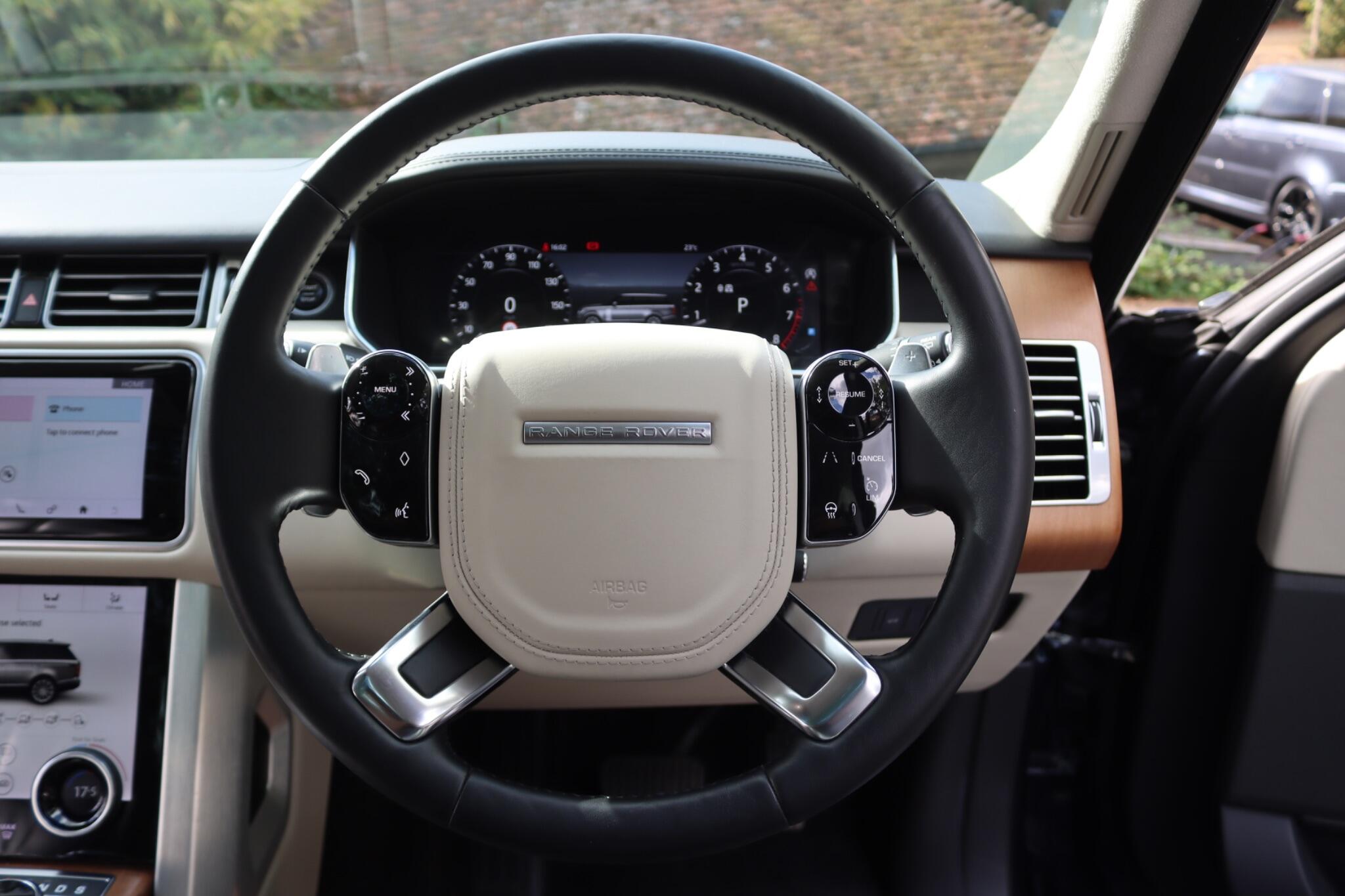 Land Rover Range Rover view 44