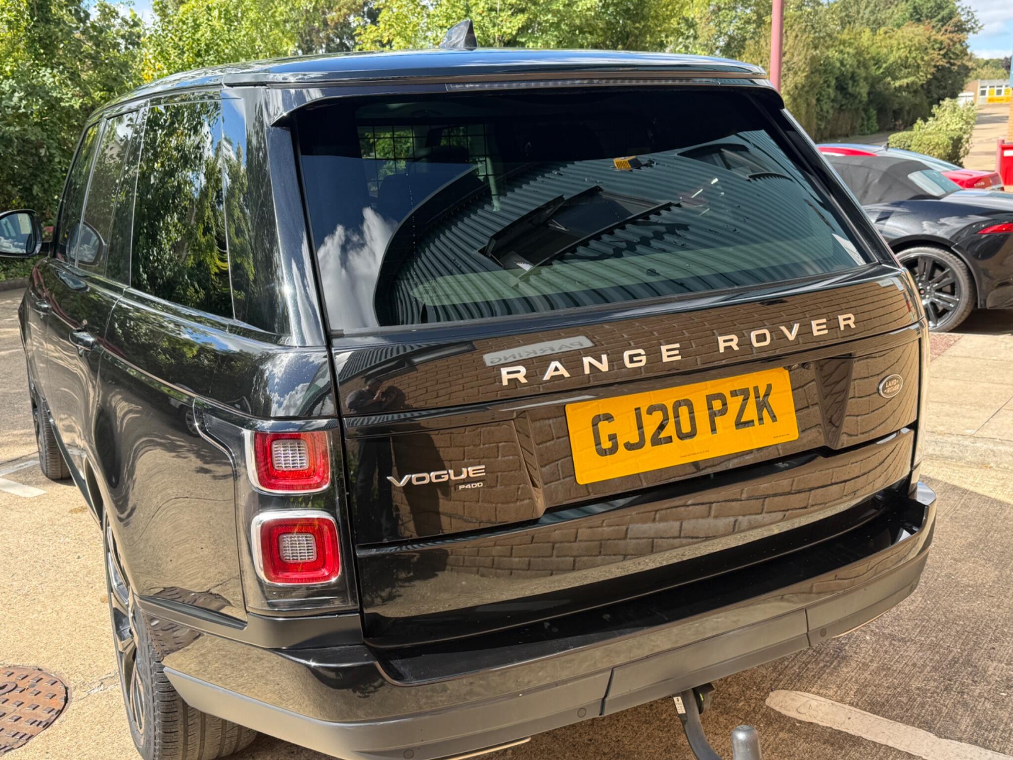 Land Rover Range Rover view 11
