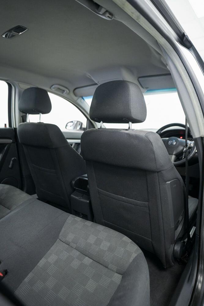 Vauxhall Vectra view 16