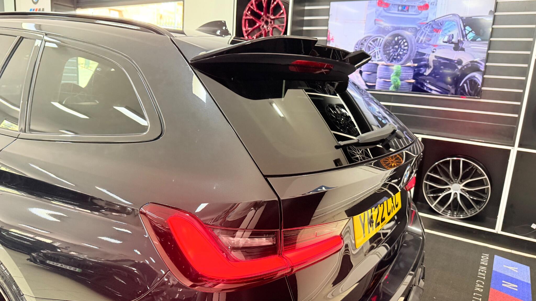 BMW 3 Series view 20