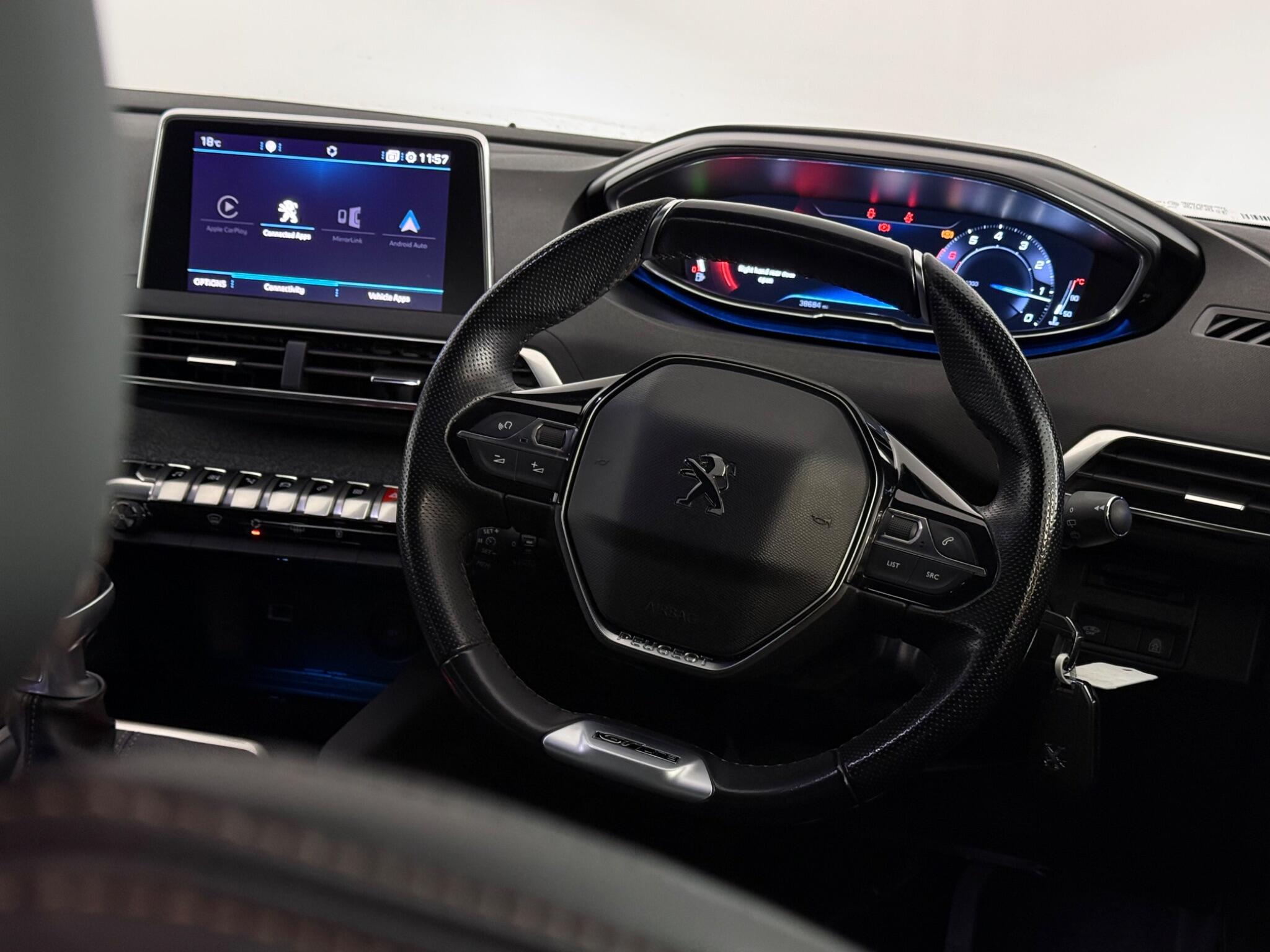 Peugeot 3008 view 13