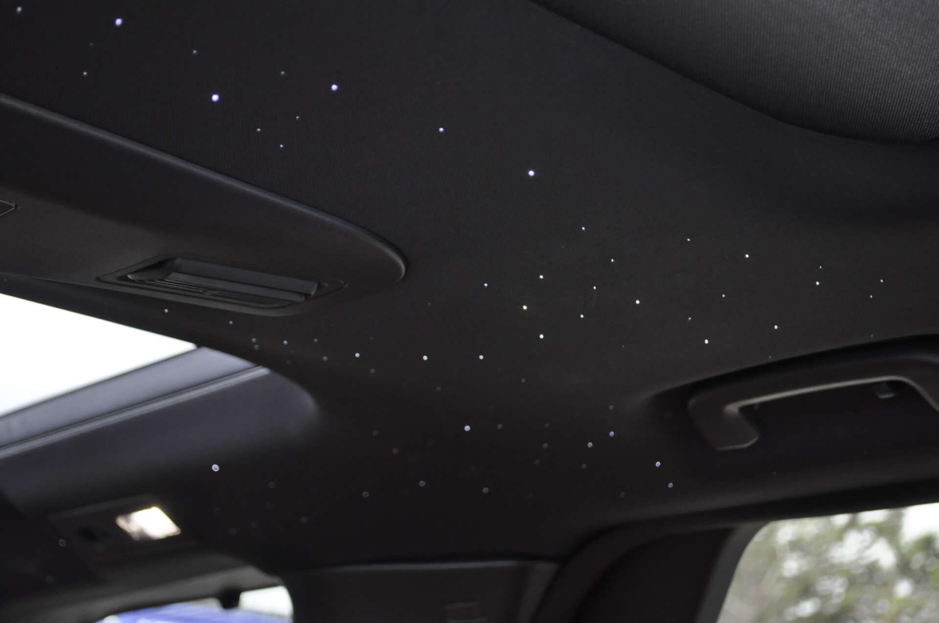 Land Rover Discovery view 9