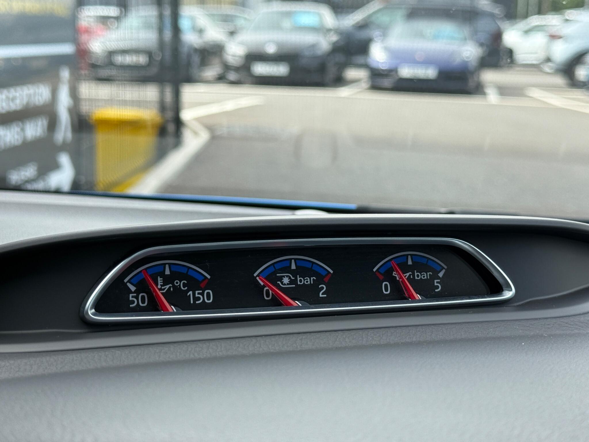 Ford Focus view 90