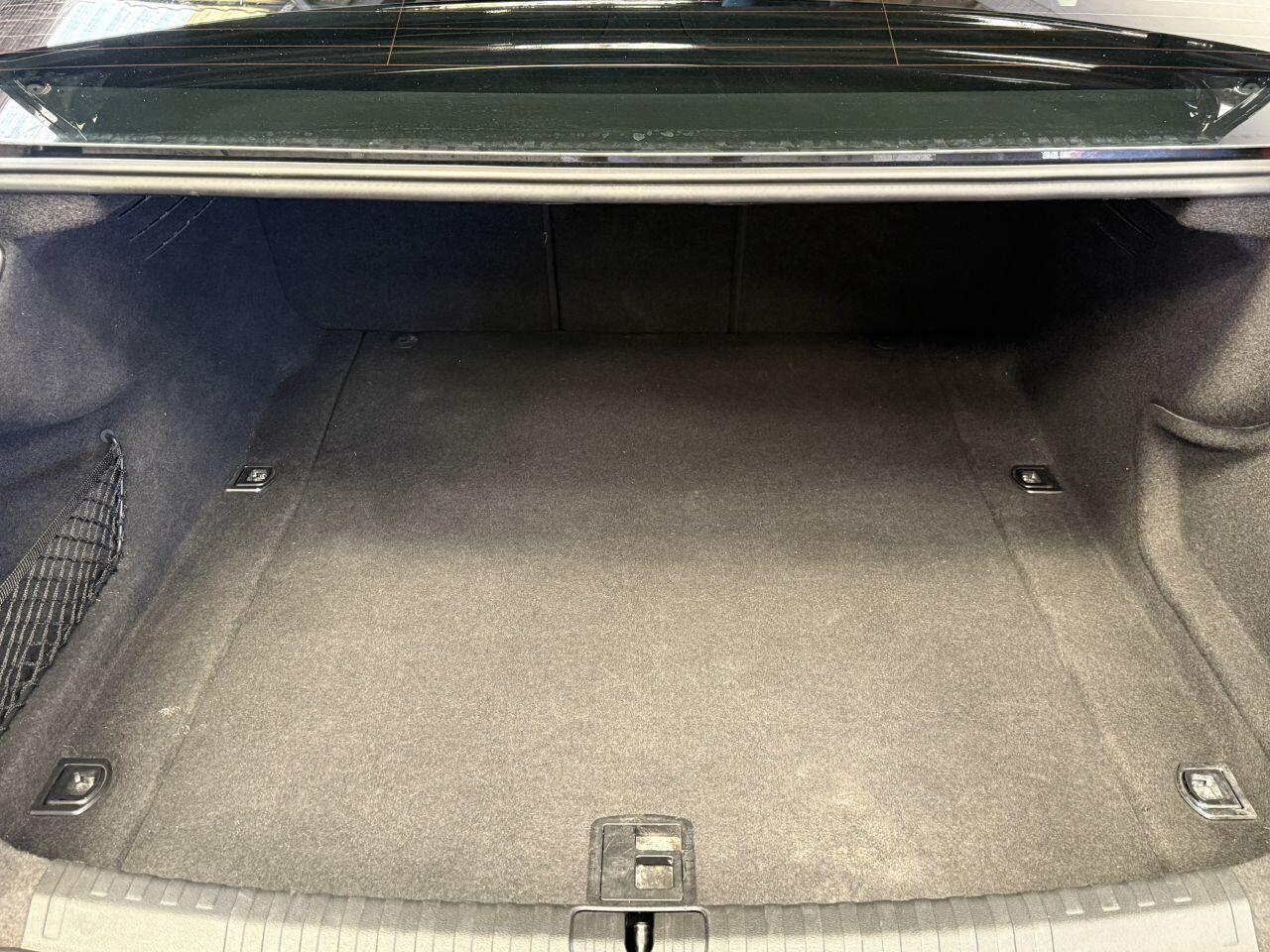 Audi A6 Saloon view 18