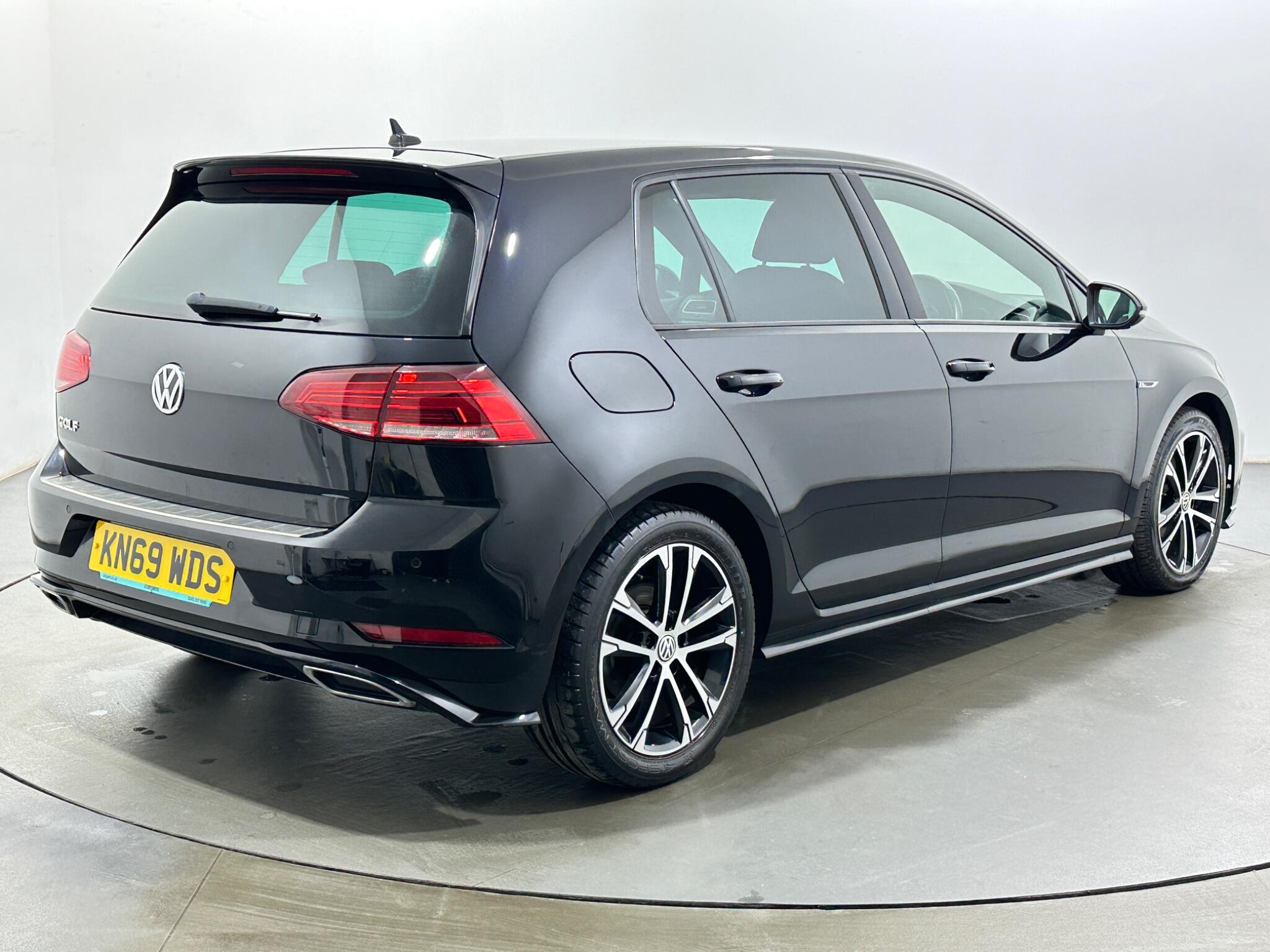 Volkswagen Golf view 8