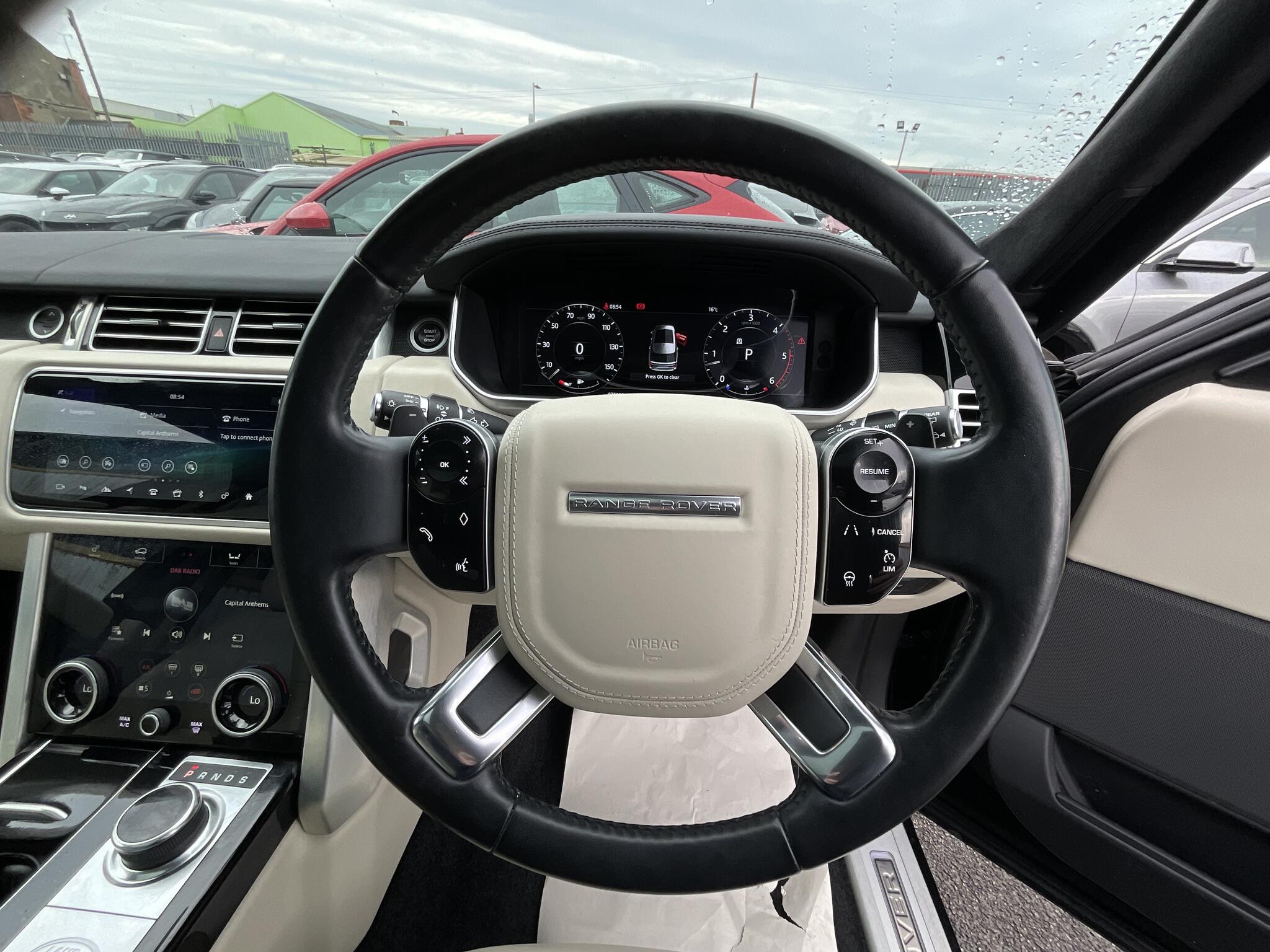 Land Rover Range Rover view 23