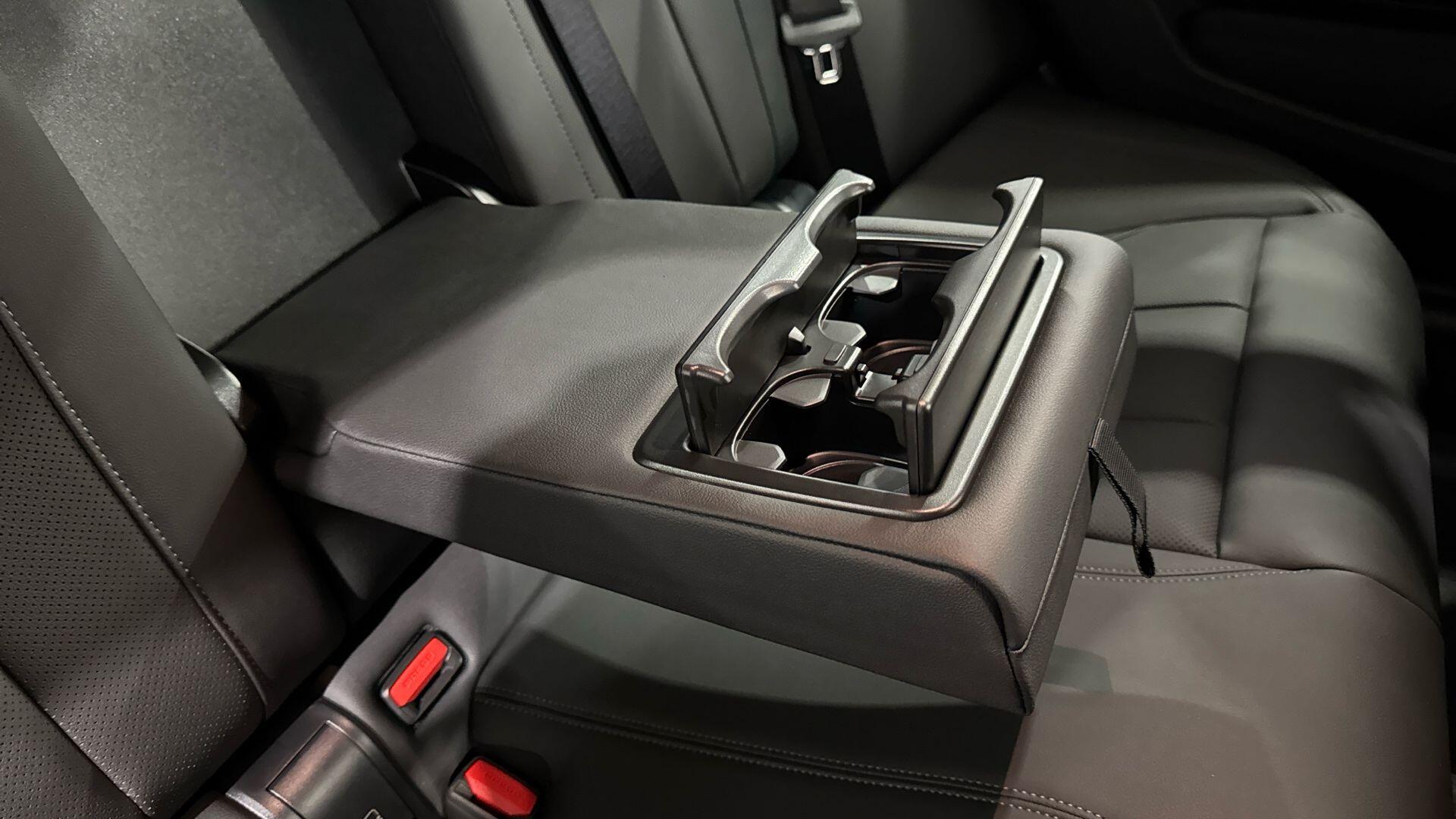 BMW I4 view 30