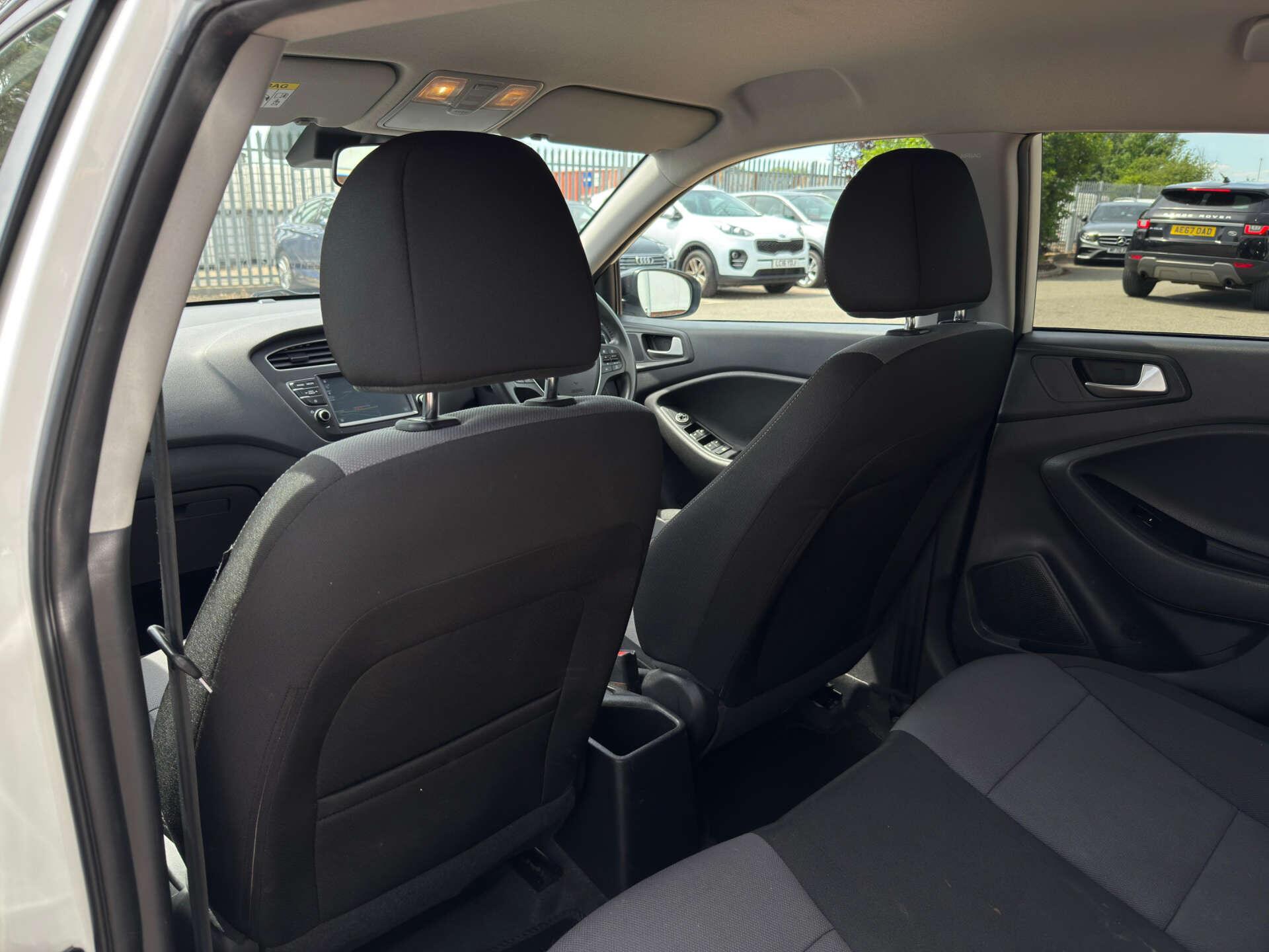 Hyundai I20 view 26