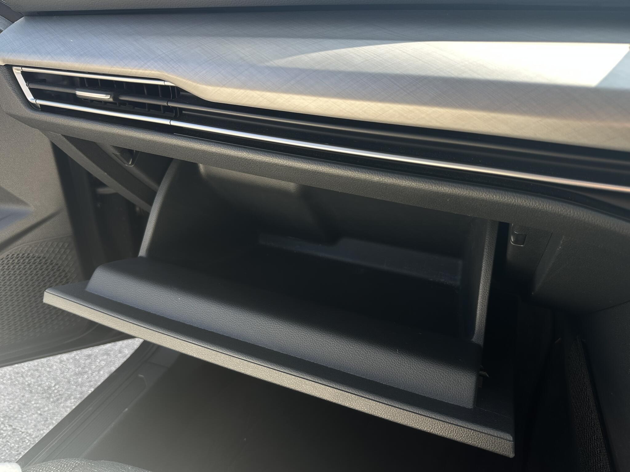 Volkswagen Golf view 38