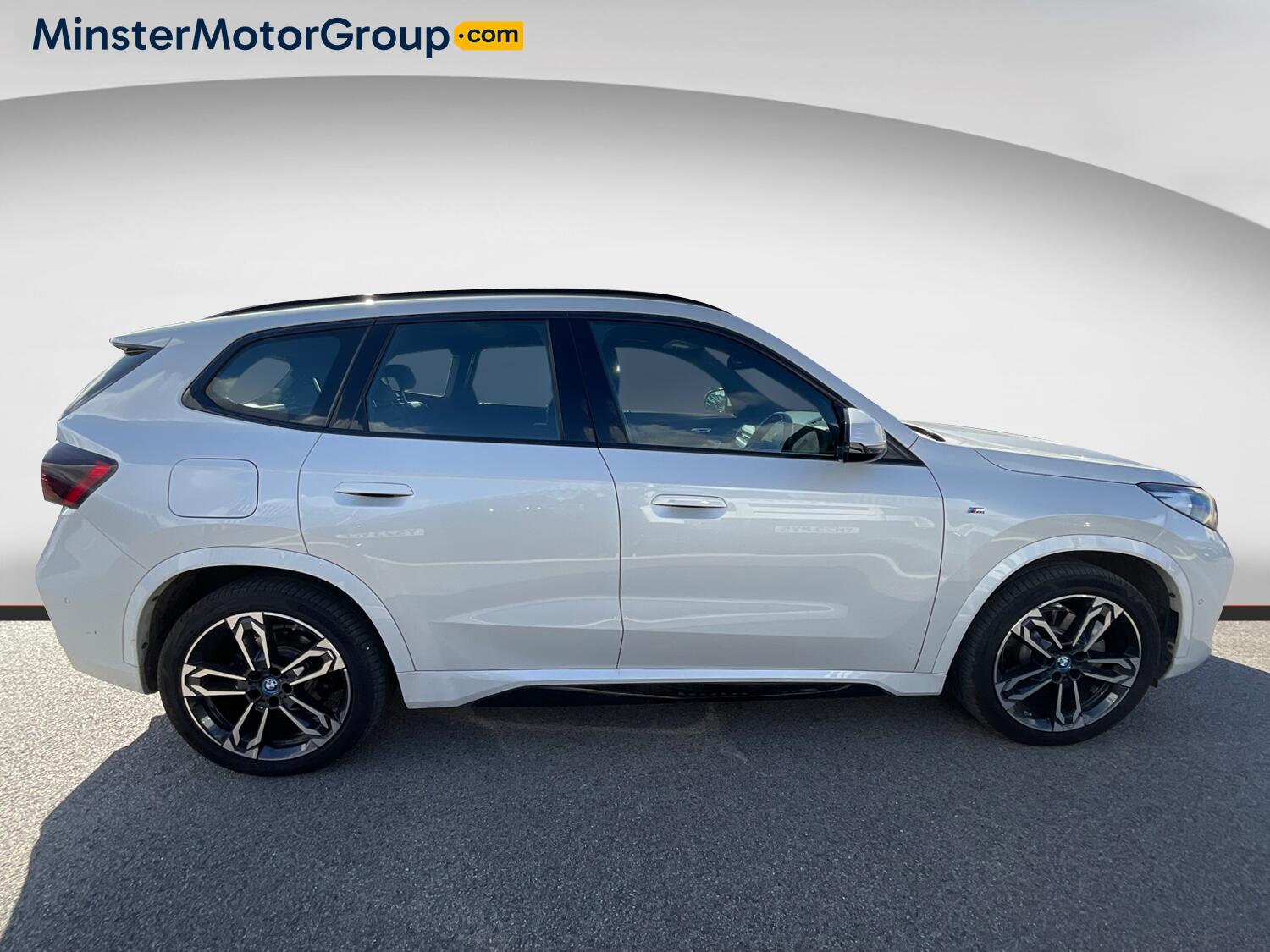 BMW Ix1 view 2