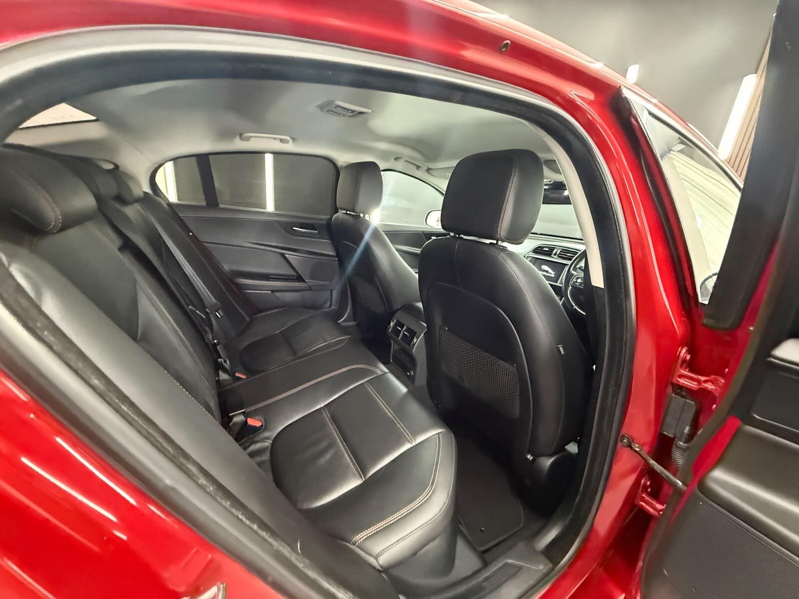 Jaguar Xe view 21