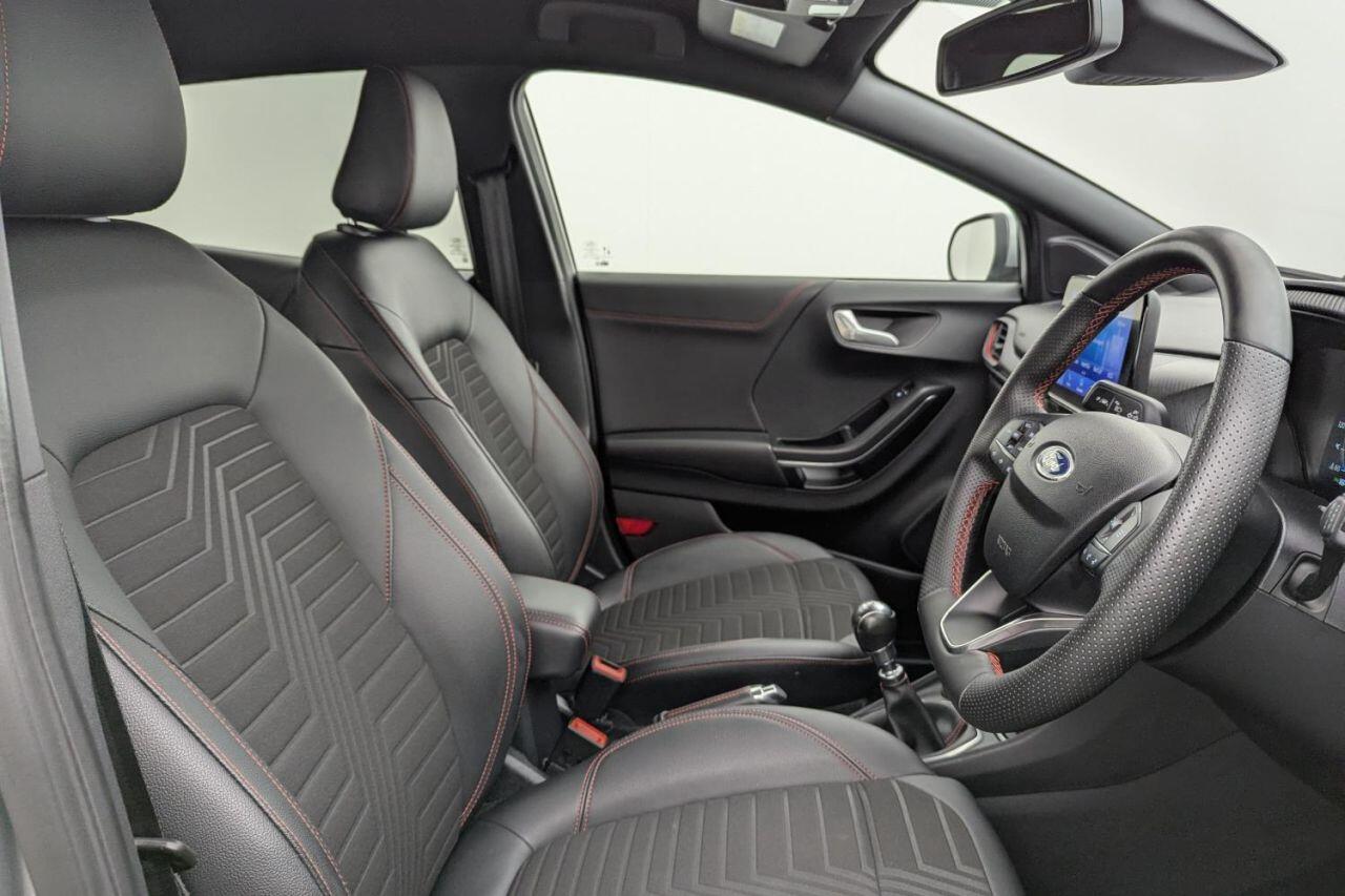 Ford Puma view 3