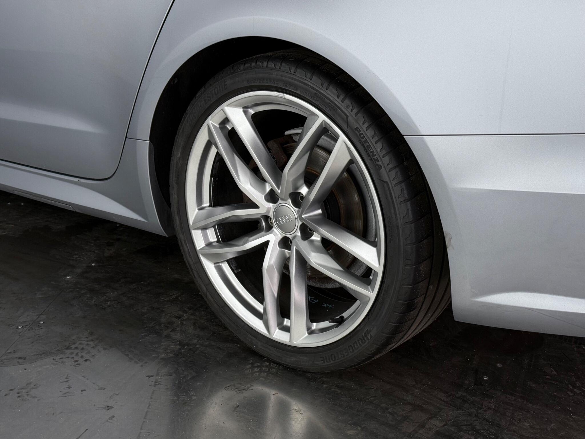 Audi A6 view 8
