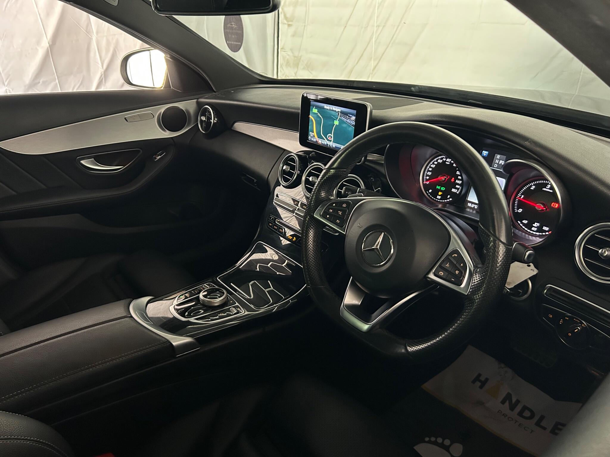 Mercedes-Benz C-Class view 18