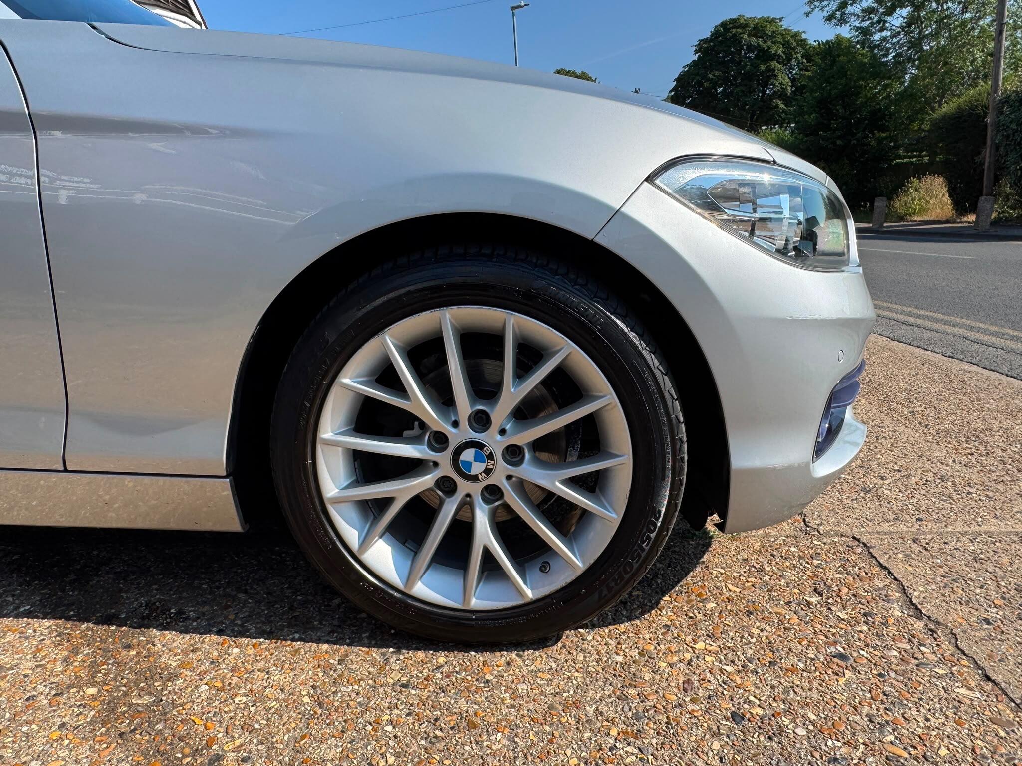 BMW 1 Series view 28
