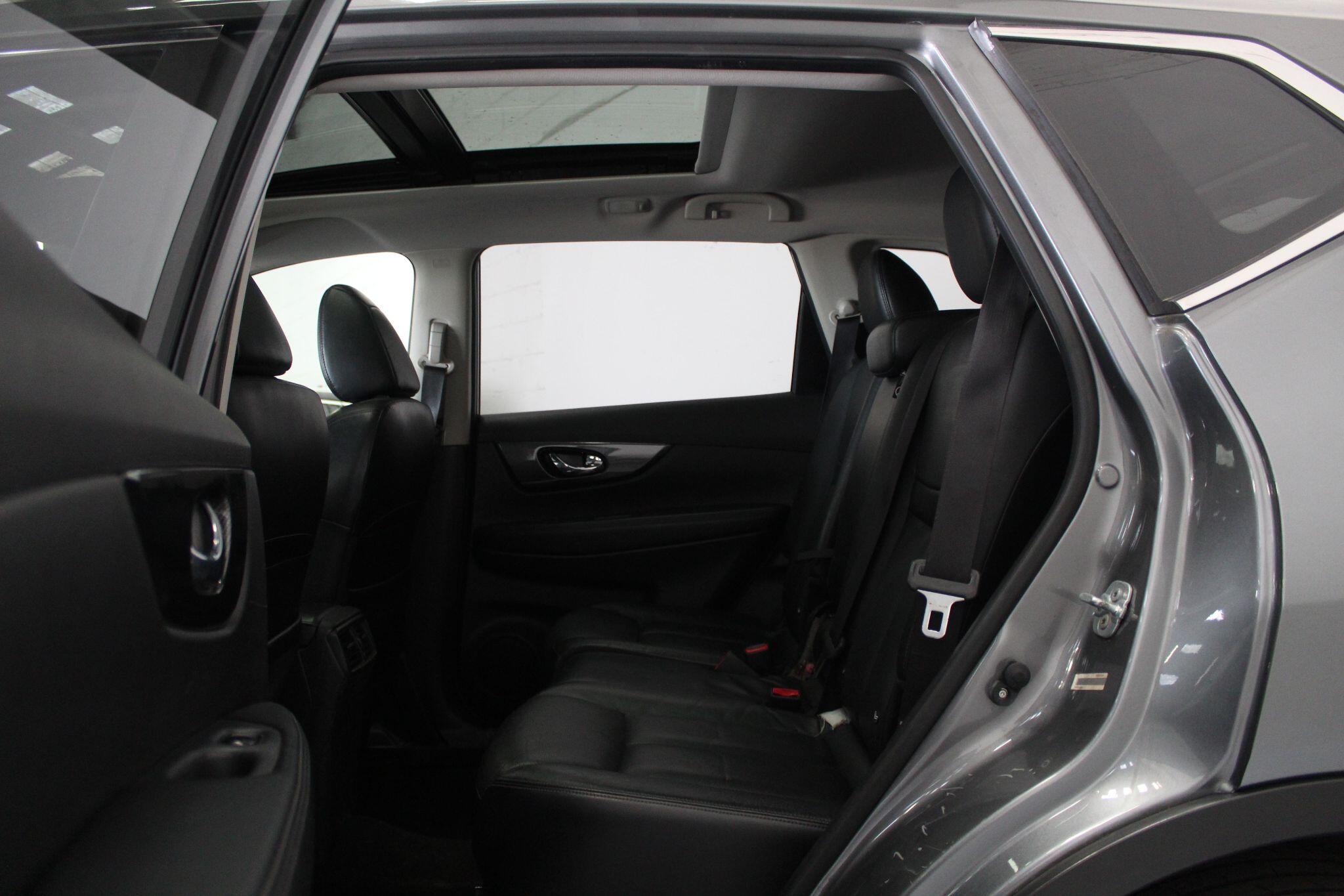 Nissan X-Trail view 54