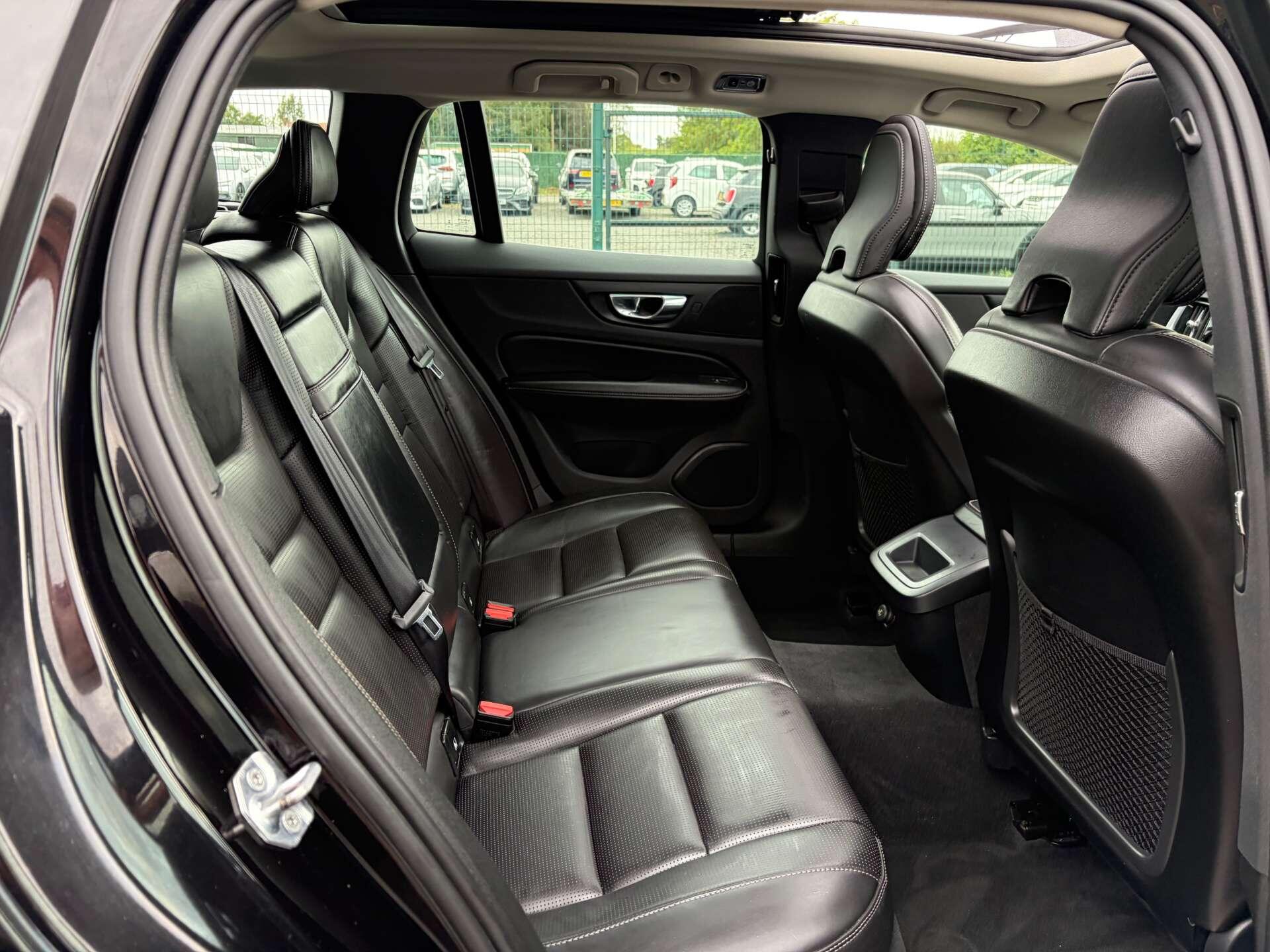 Volvo V60 view 27