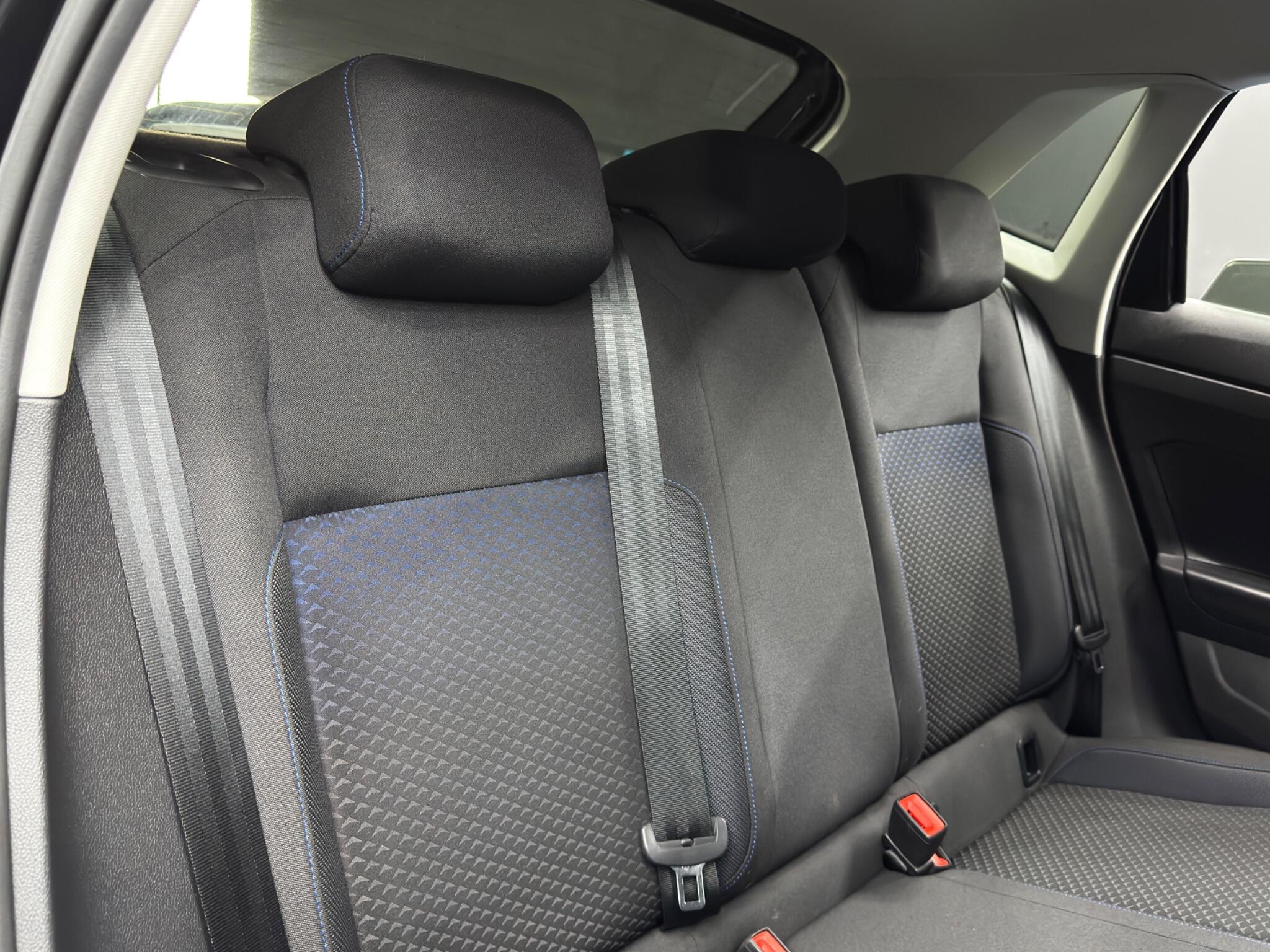 Volkswagen Polo view 14