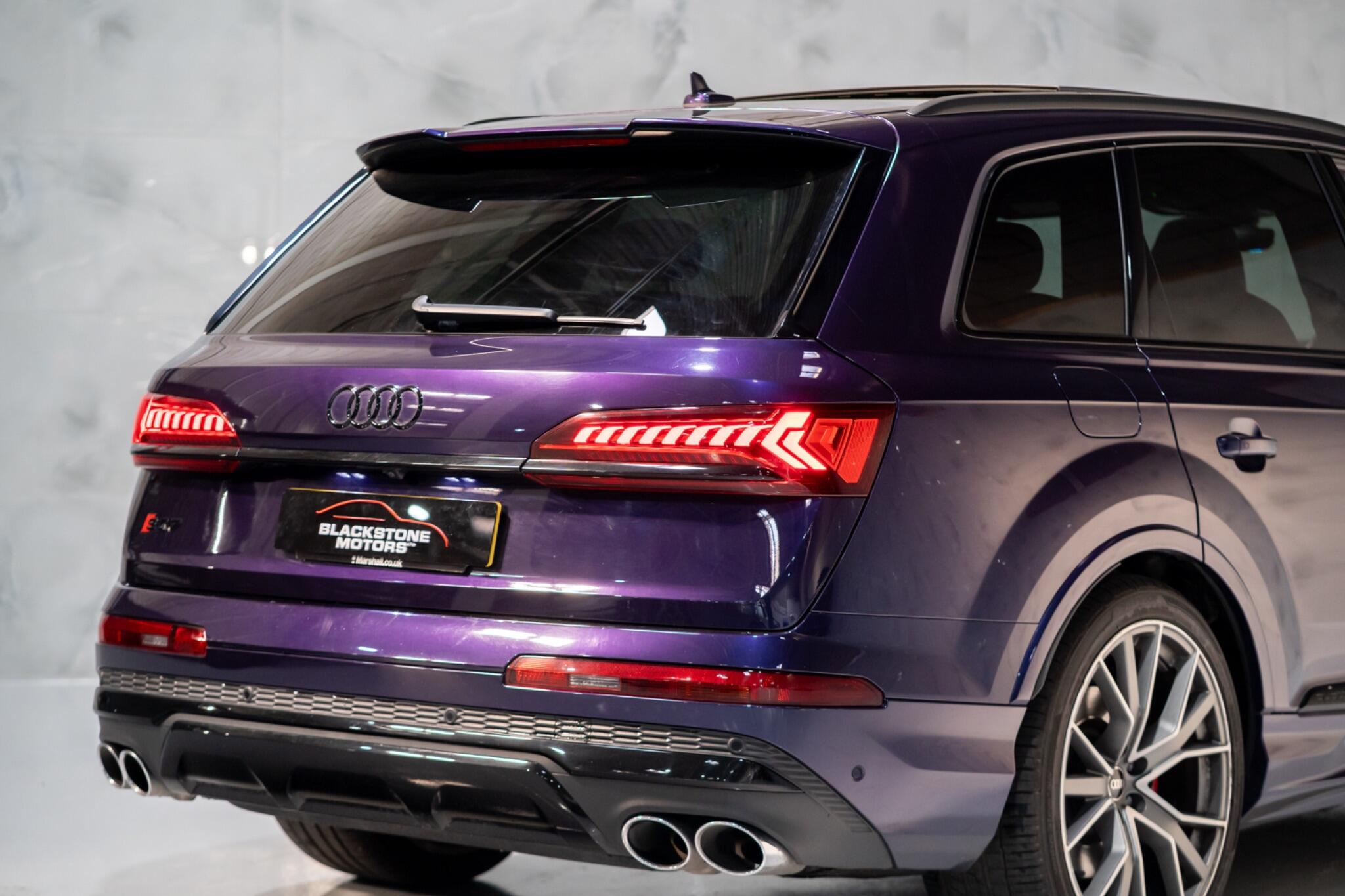Audi SQ7 view 41