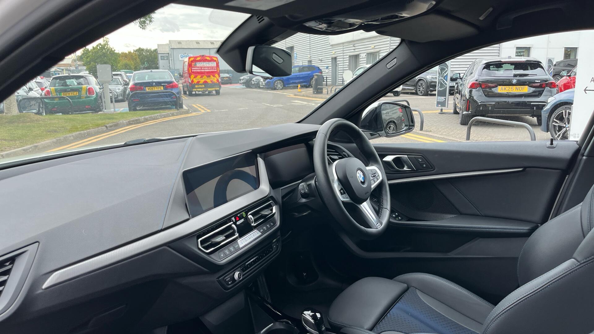 BMW 1 Series view 7