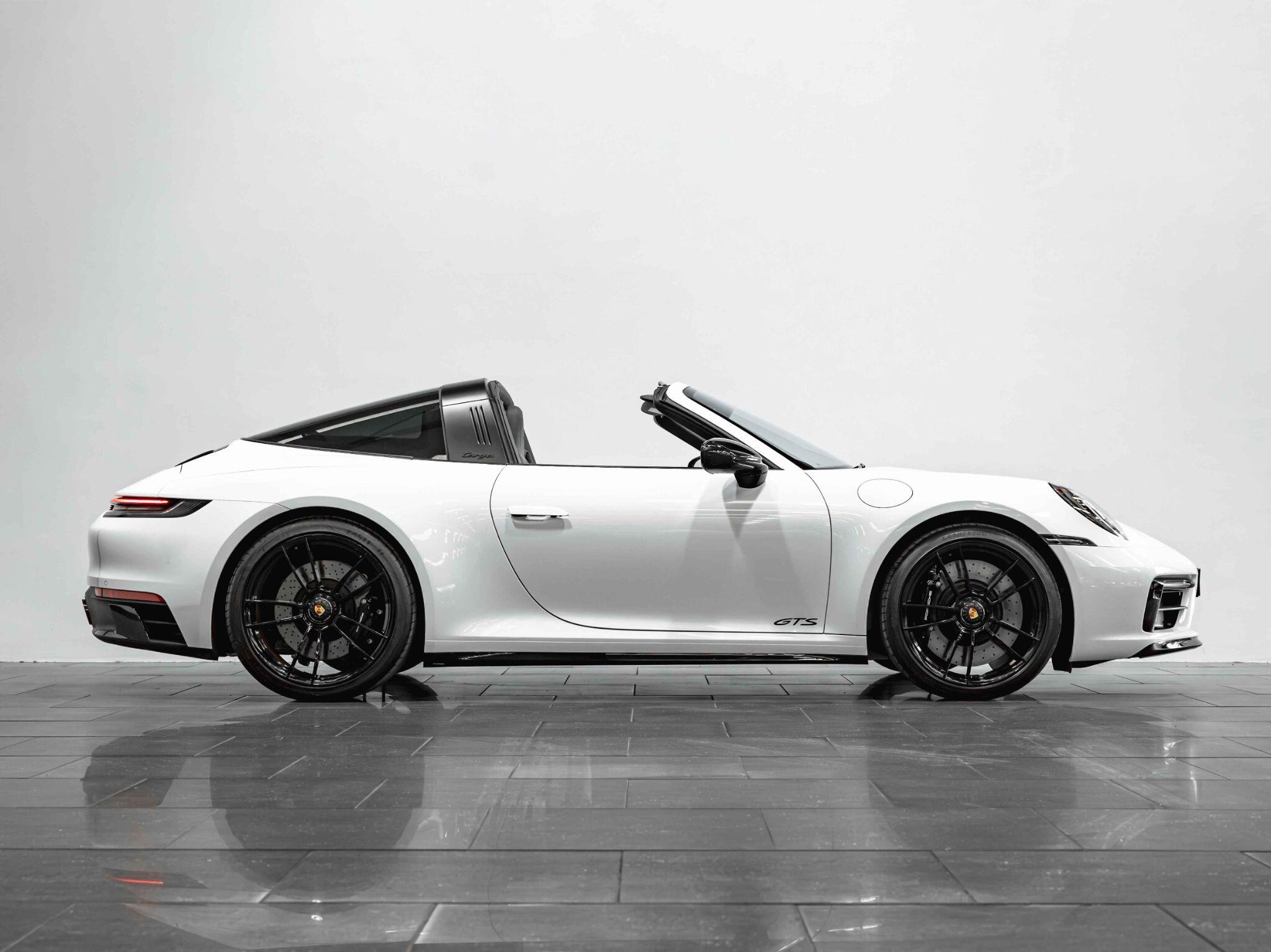 Porsche Targa view 7