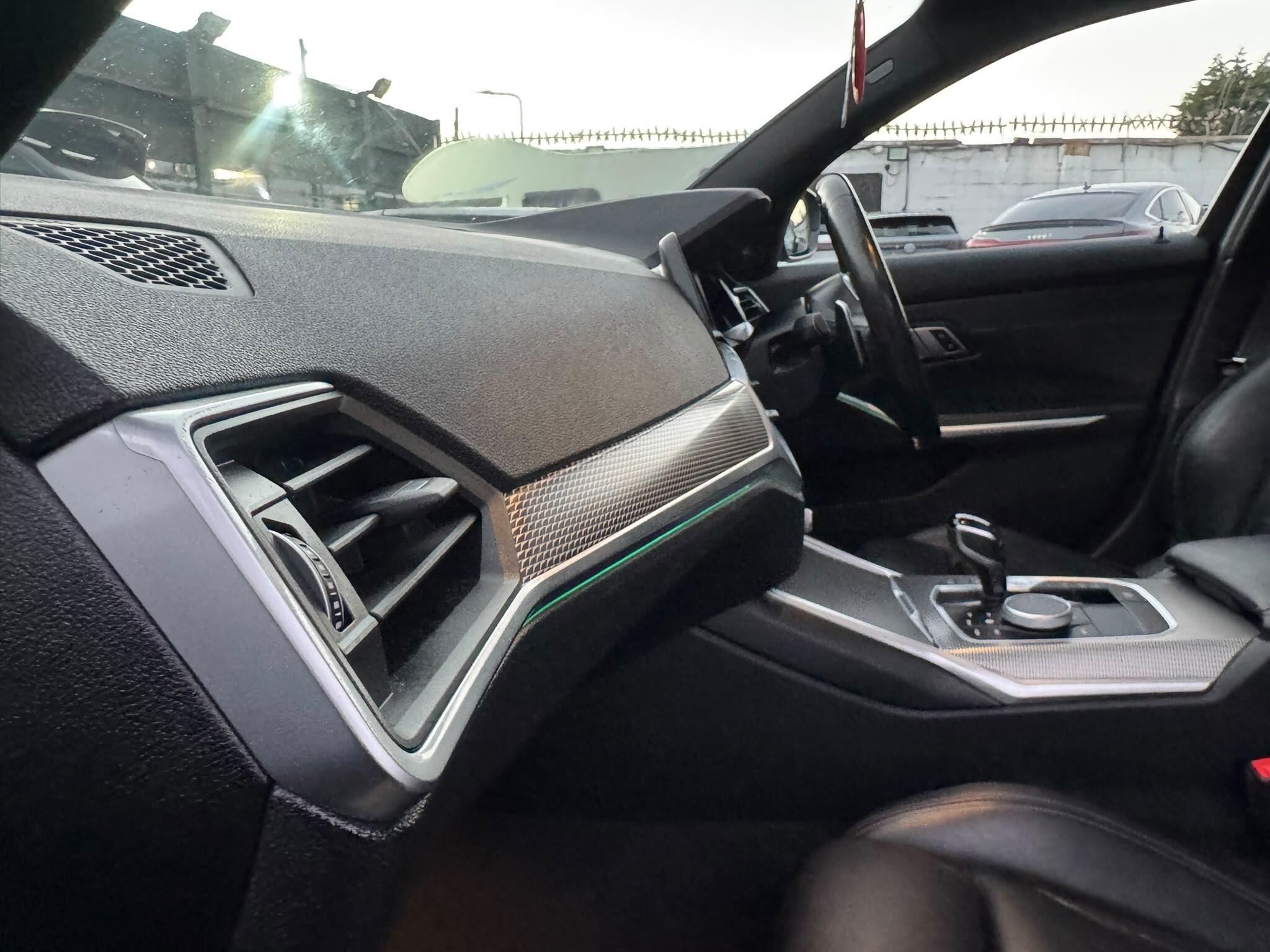 BMW 3 Series view 43