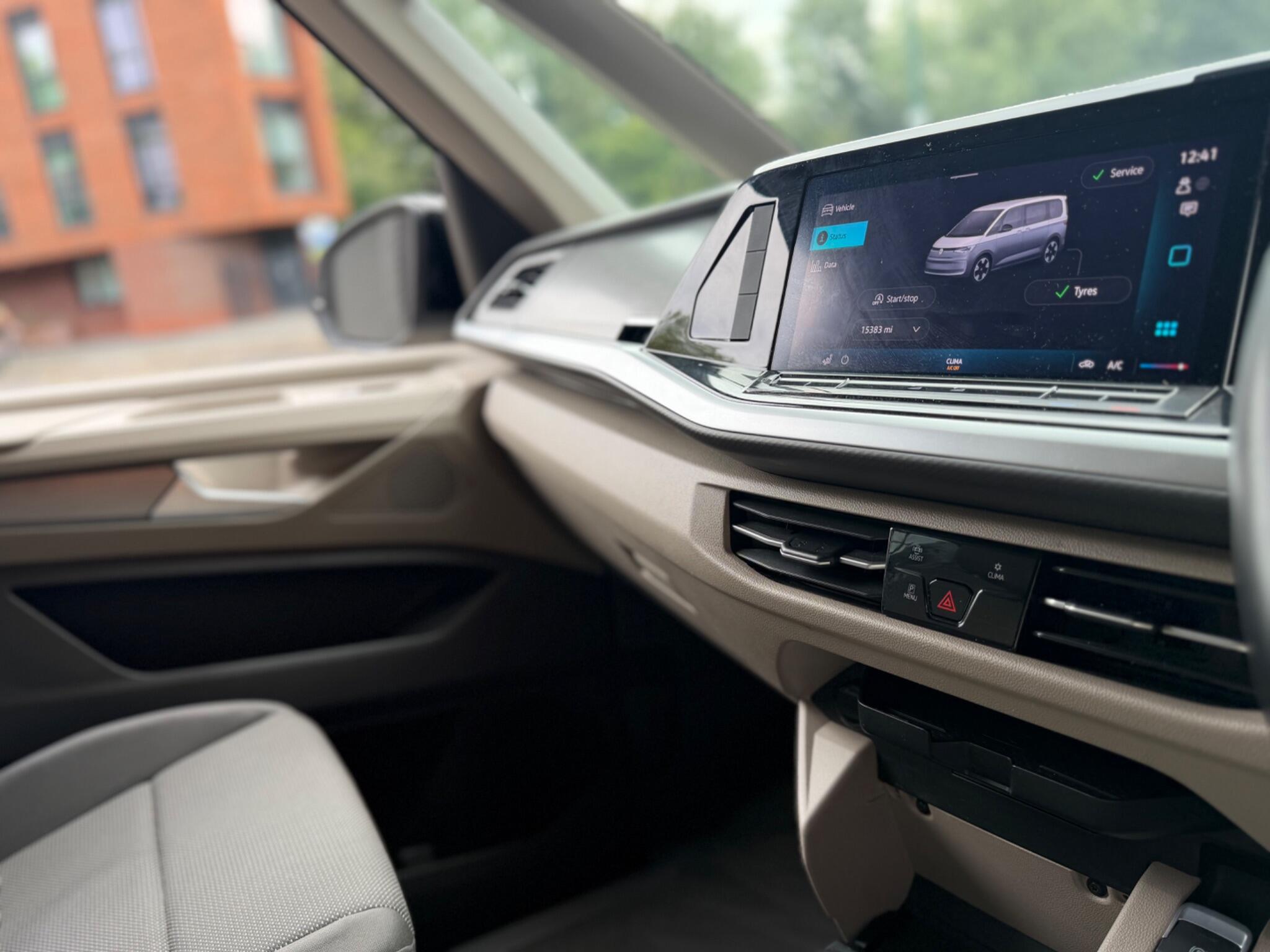 Volkswagen Multivan view 60