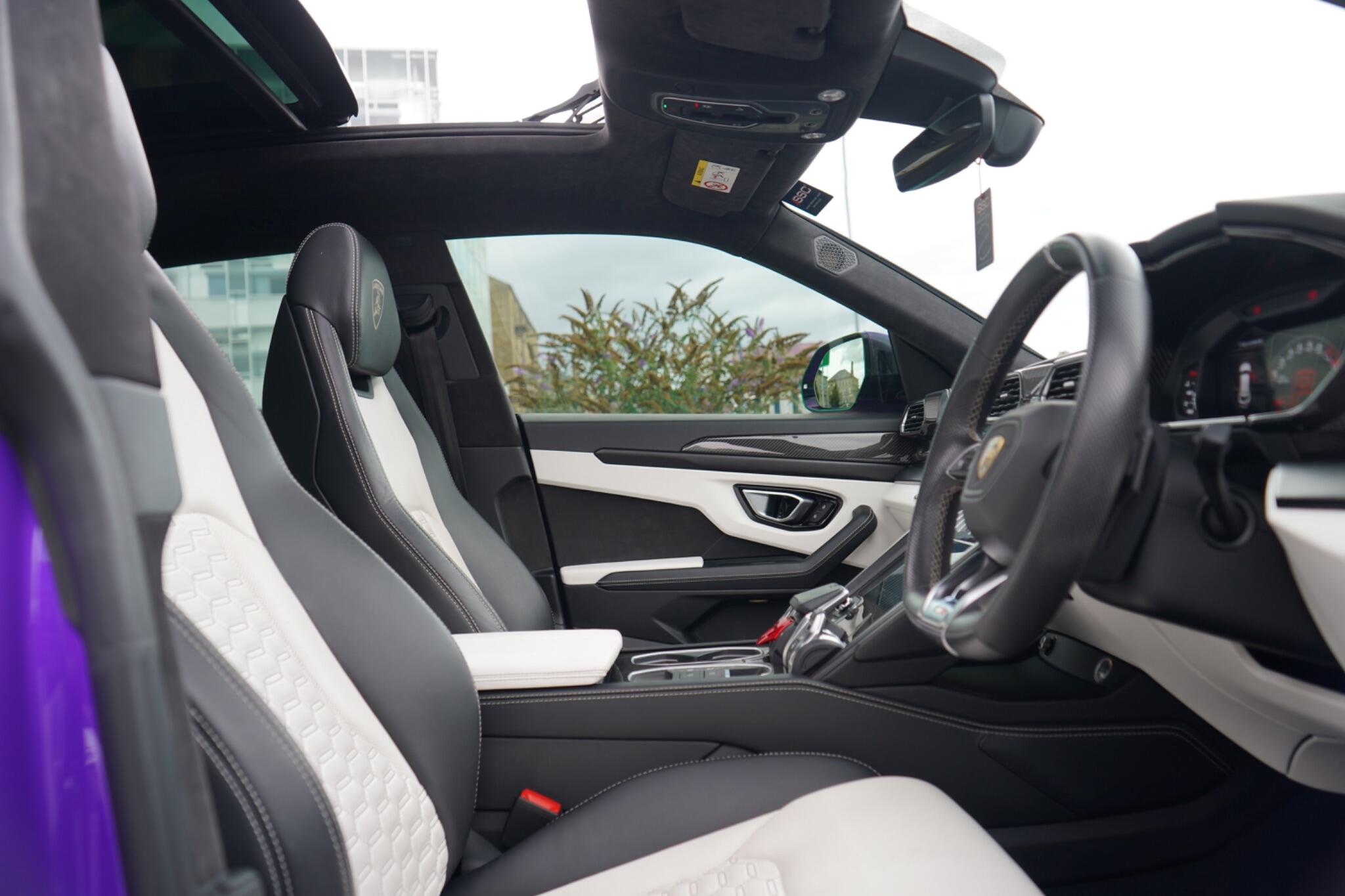 Lamborghini Urus view 17