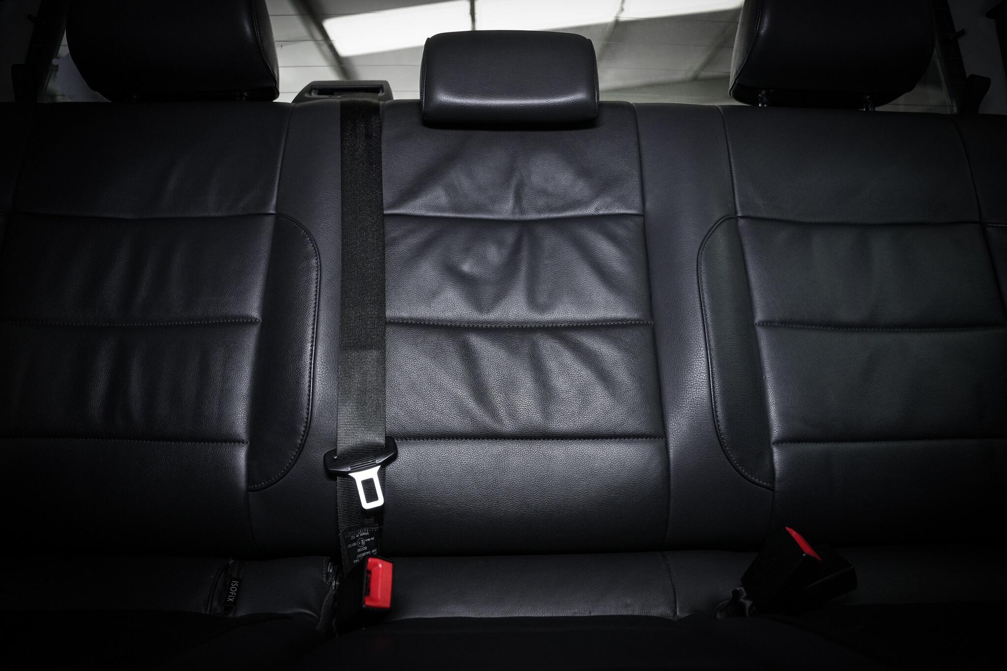 Volkswagen Amarok view 24
