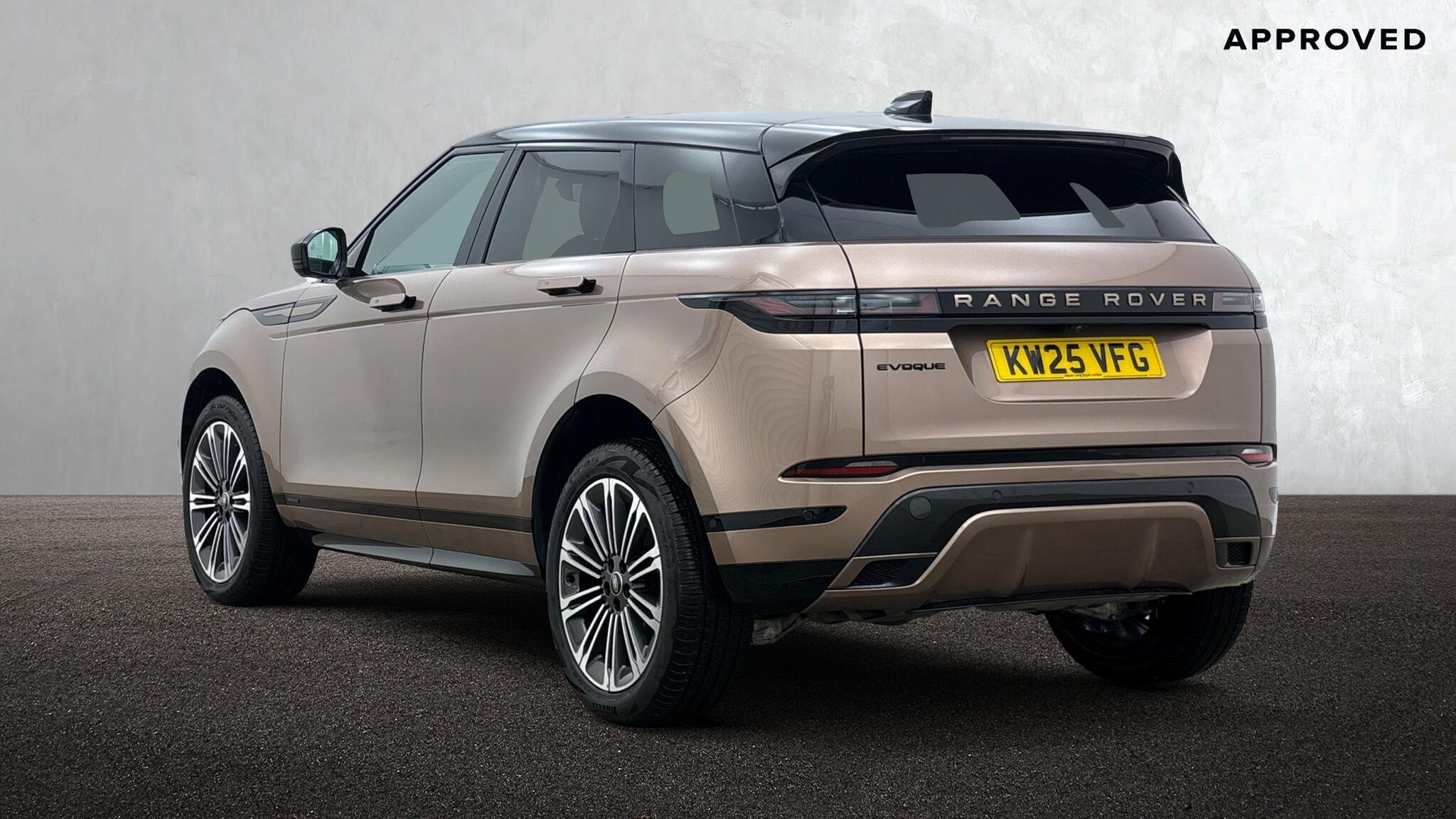 Land Rover Range Rover Evoque view 2