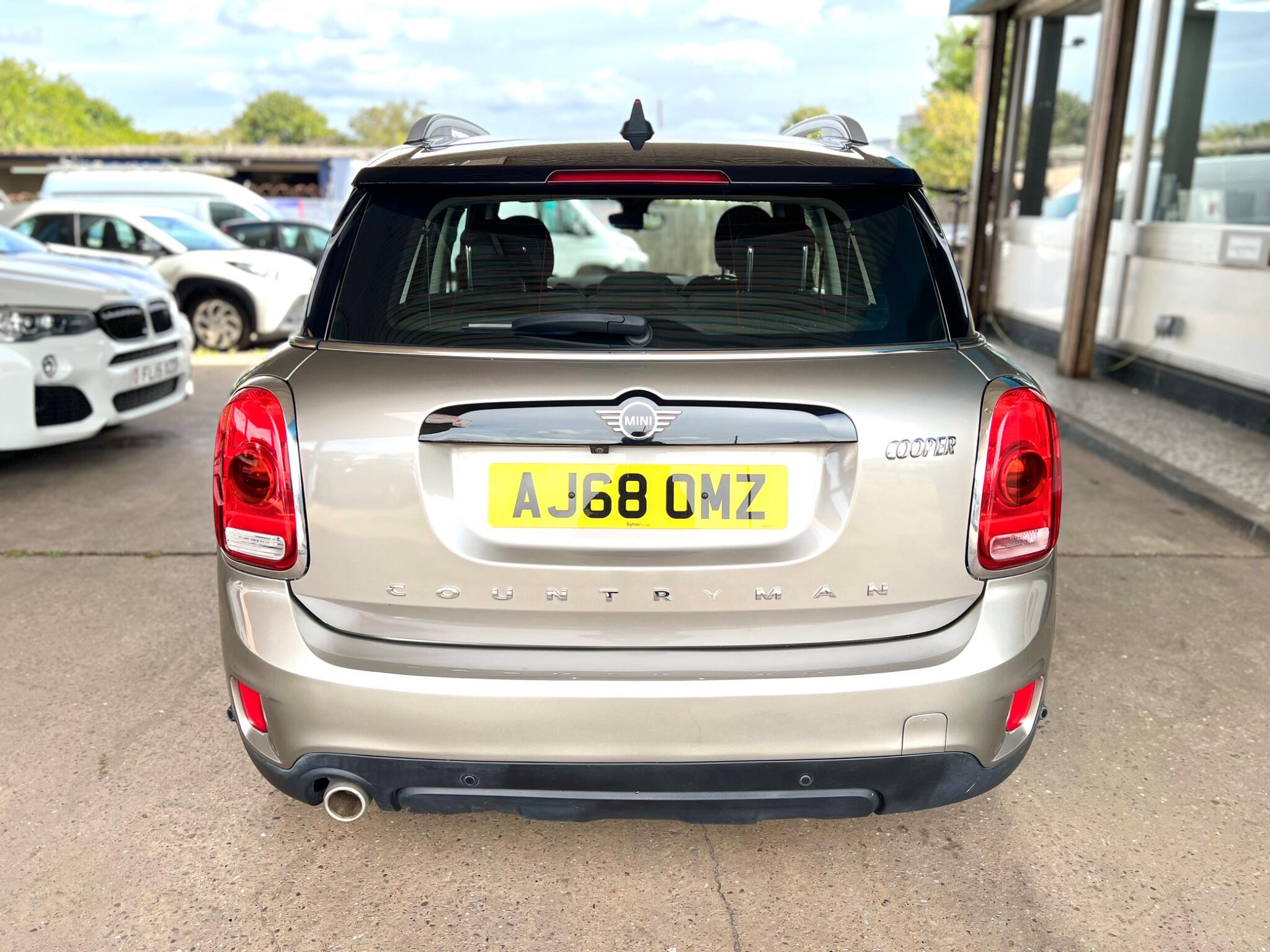 Mini Countryman view 13