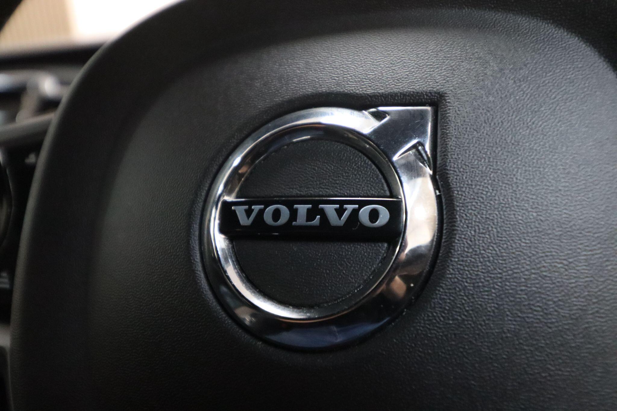 Volvo XC90 view 46