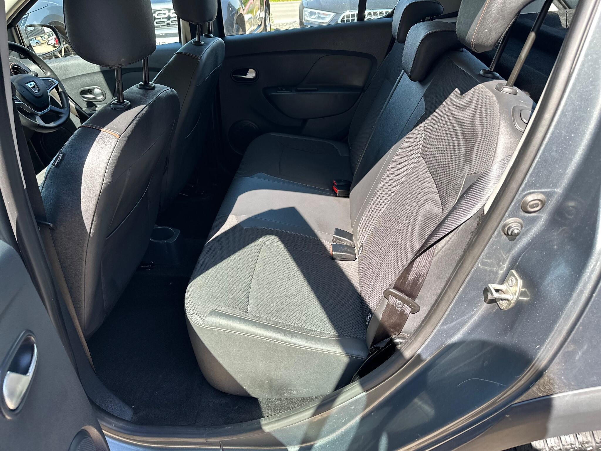 Dacia Sandero view 52