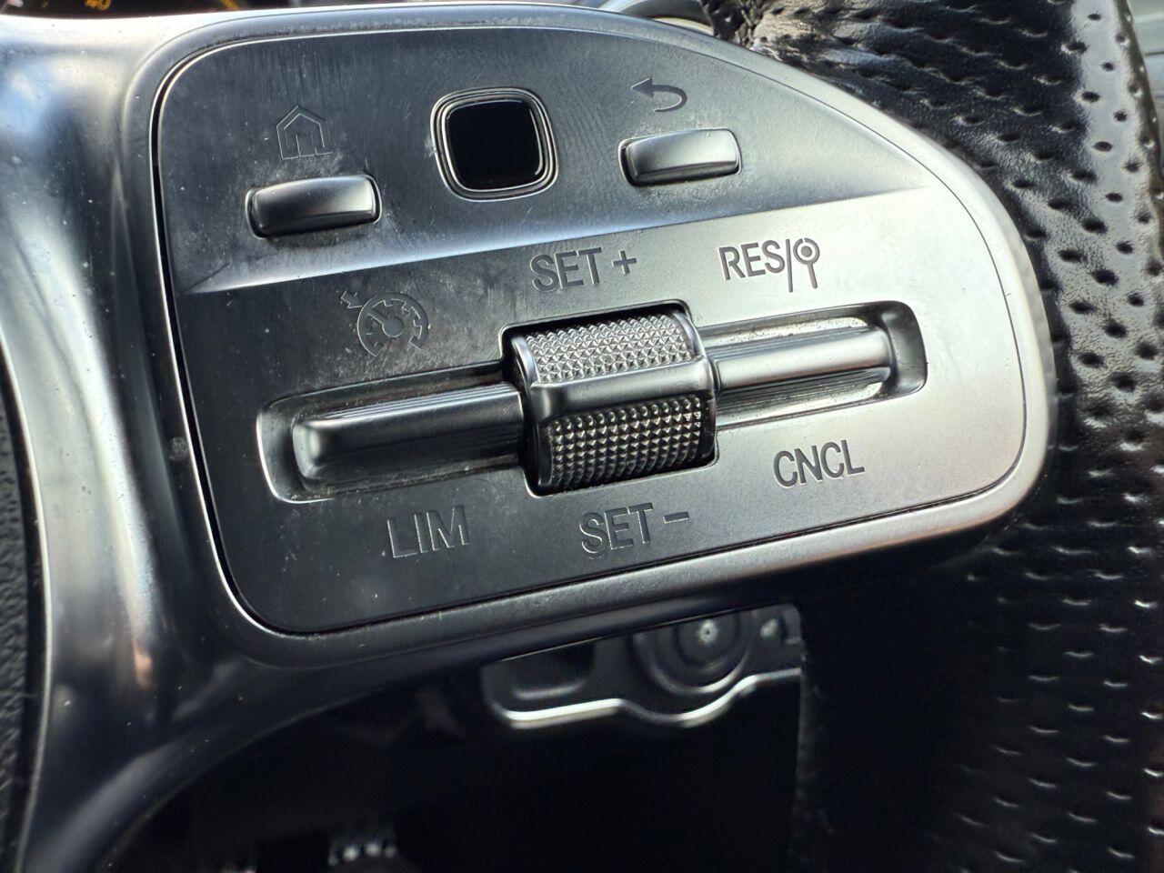 Mercedes-Benz CLA view 21